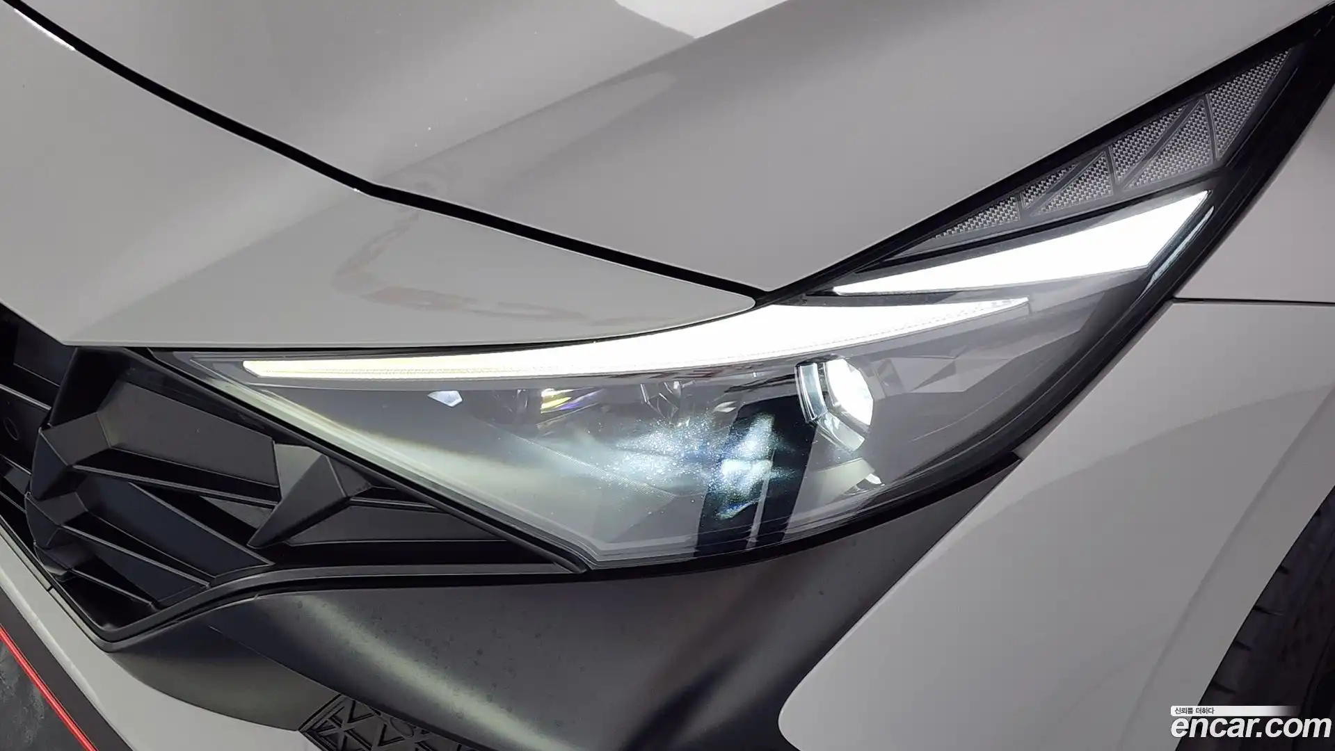 AVANTE Hyundai 2022.1-OUTER-032
