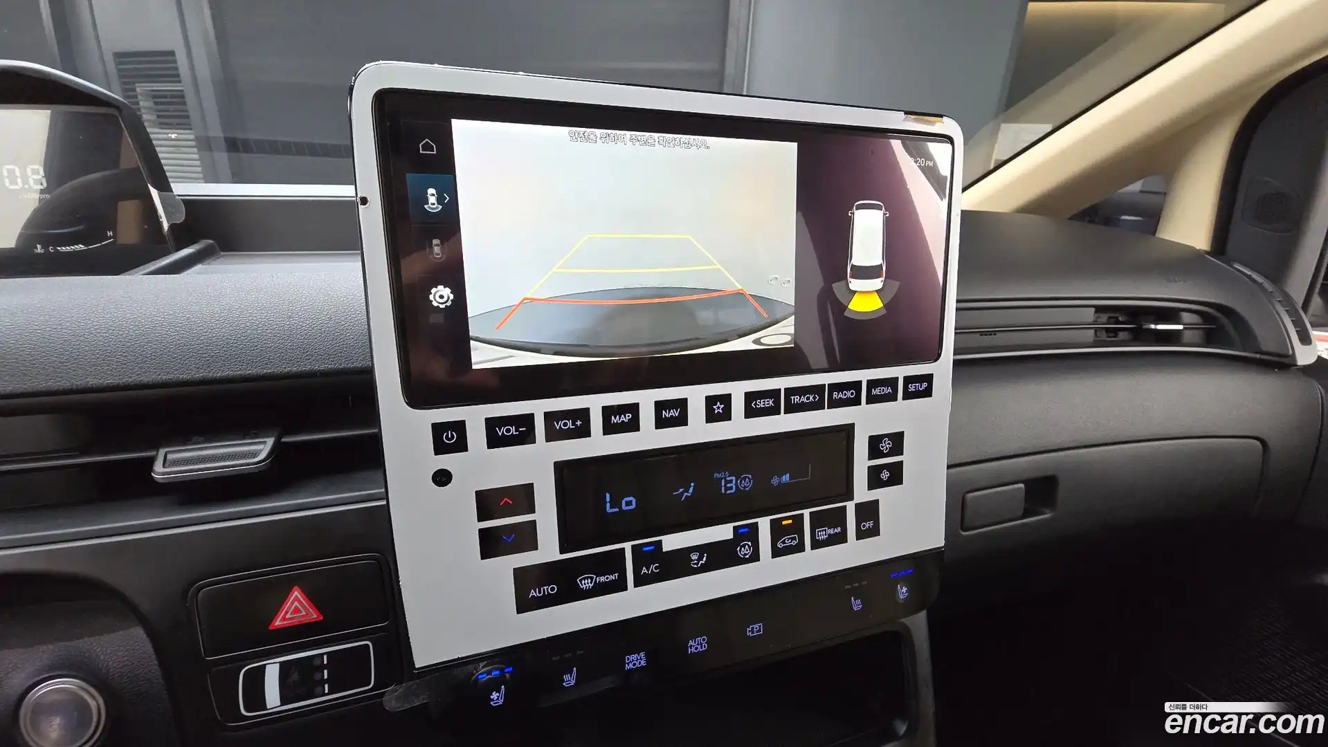 Staria Hyundai 2023.5-OPTION-021