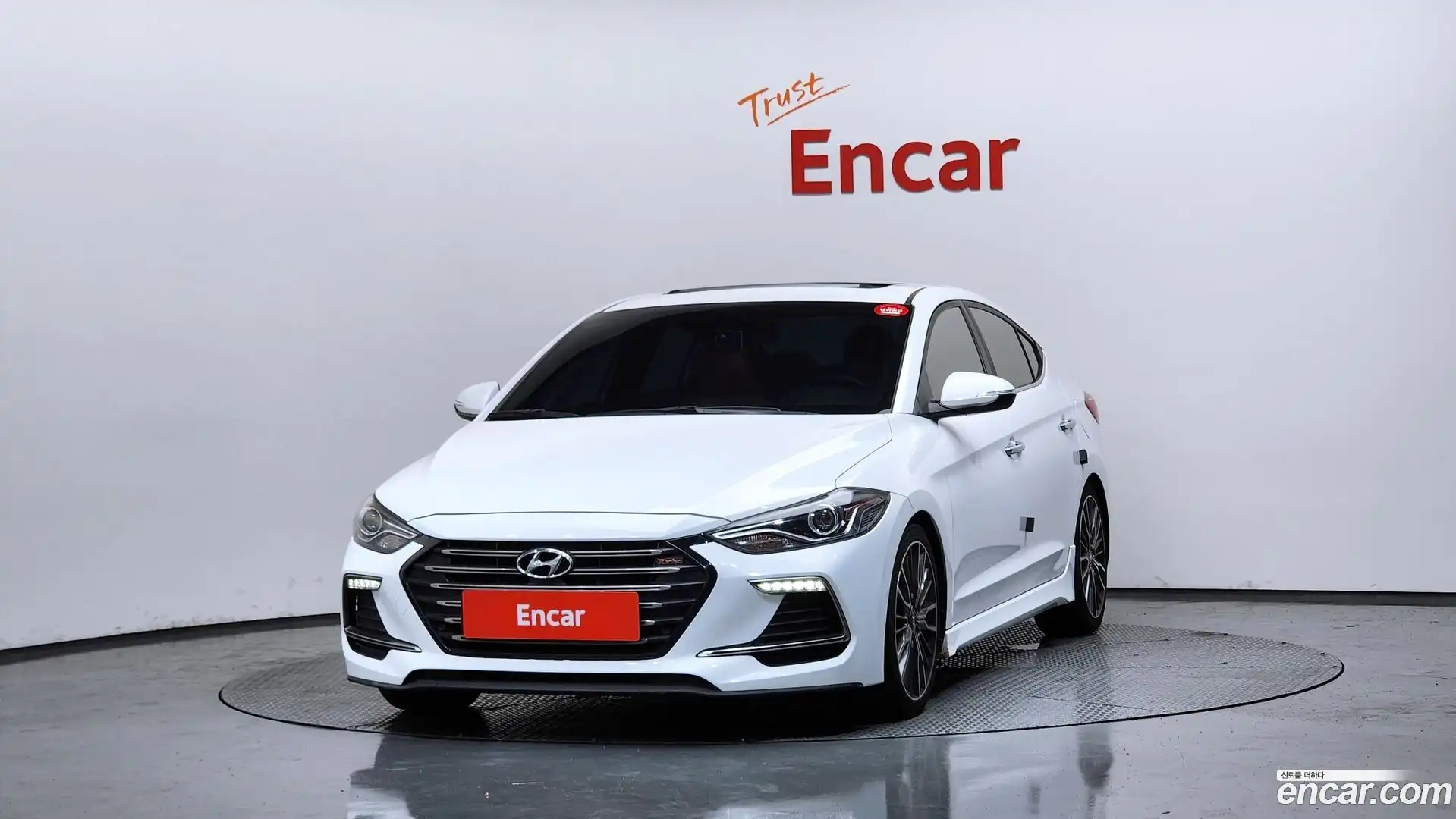 AVANTE Hyundai 2017.6-OUTER-003