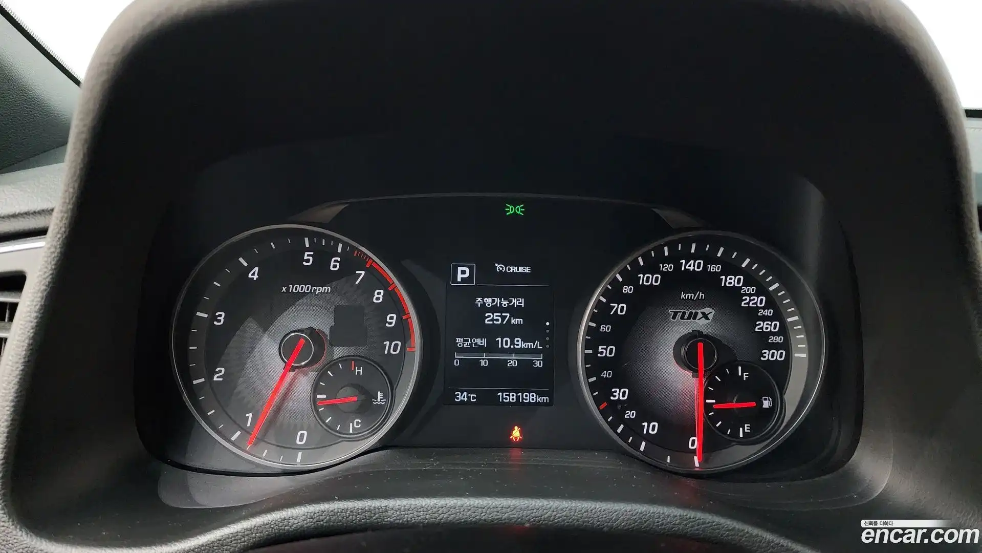 AVANTE Hyundai 2017.6-INNER-008