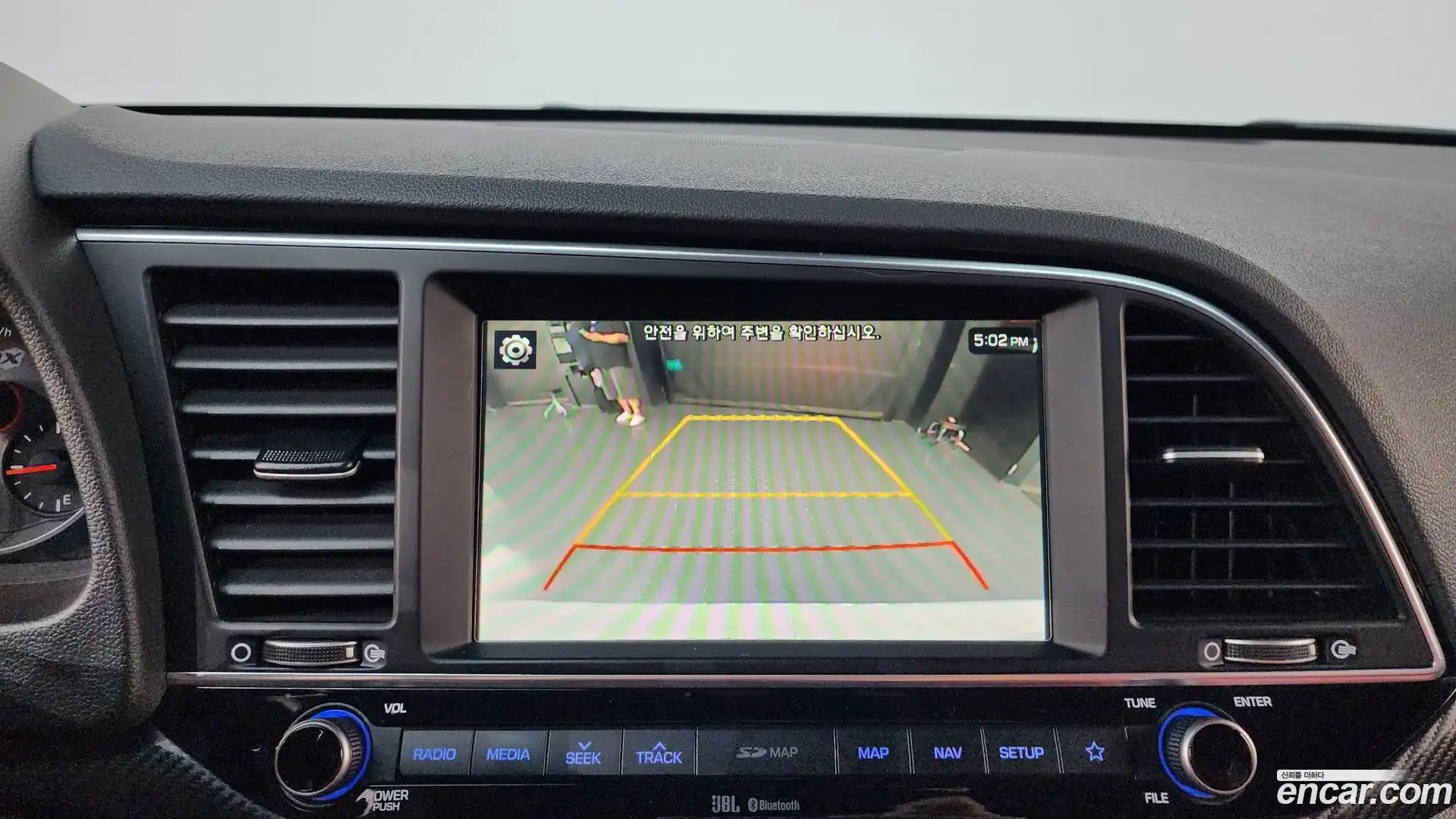 AVANTE Hyundai 2017.6-OPTION-018