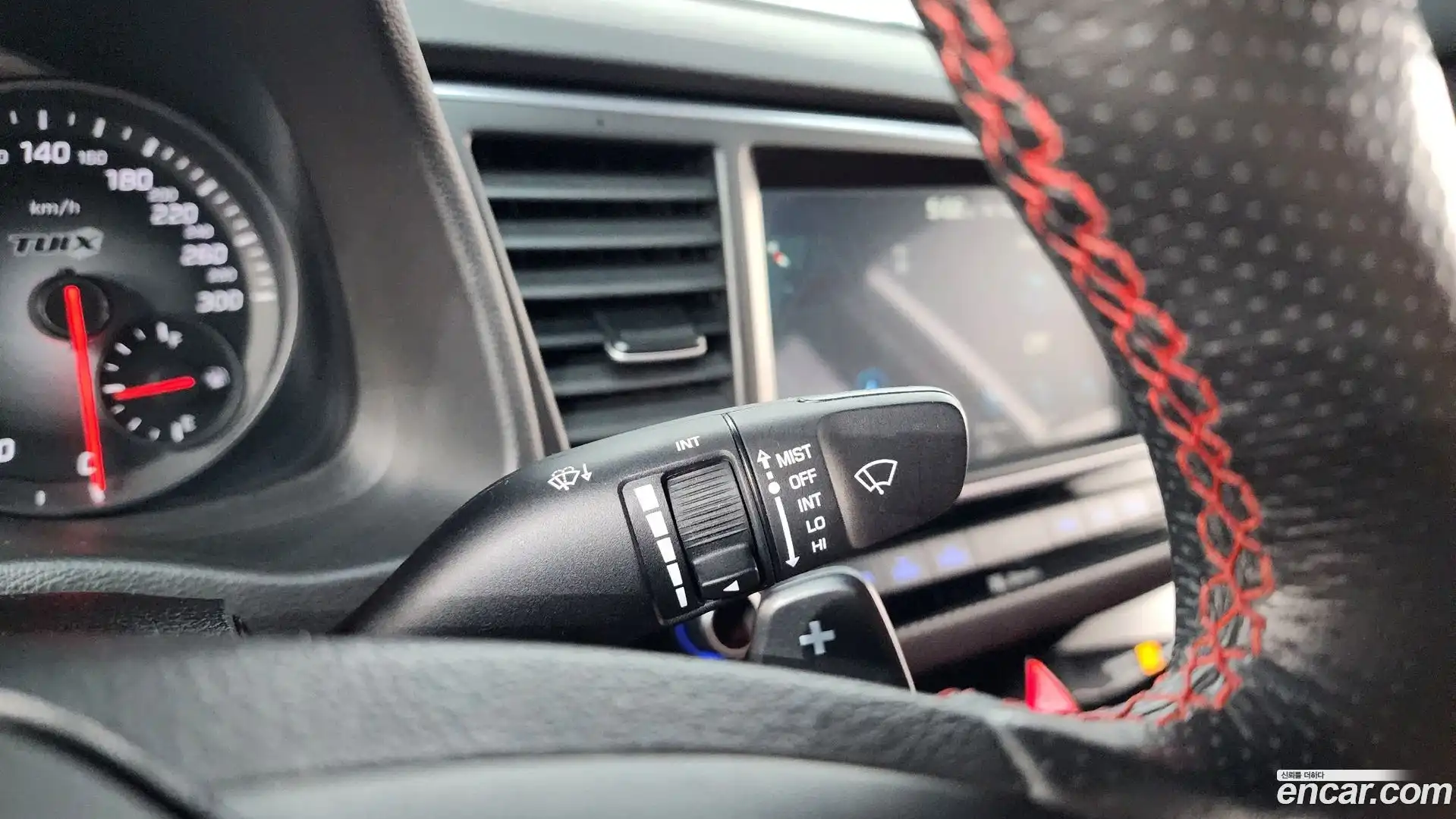 AVANTE Hyundai 2017.6-OPTION-042