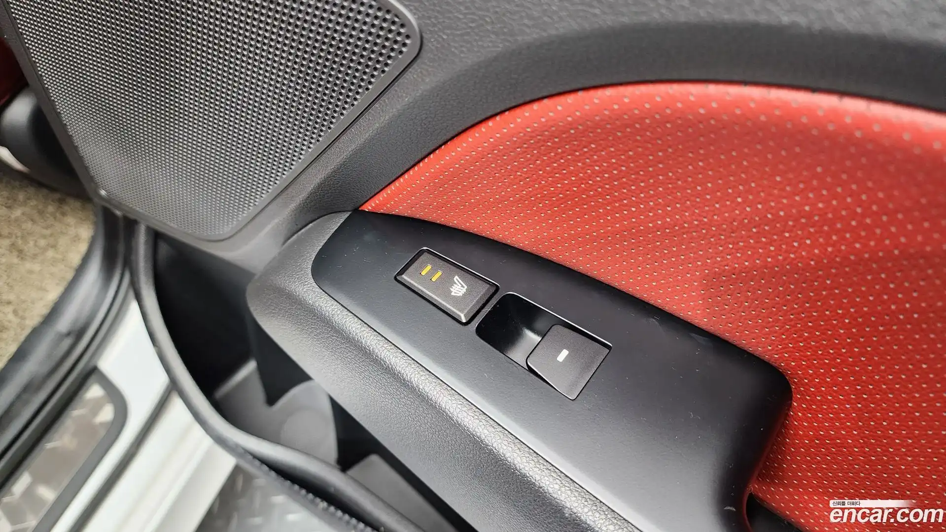 AVANTE Hyundai 2017.6-OPTION-046