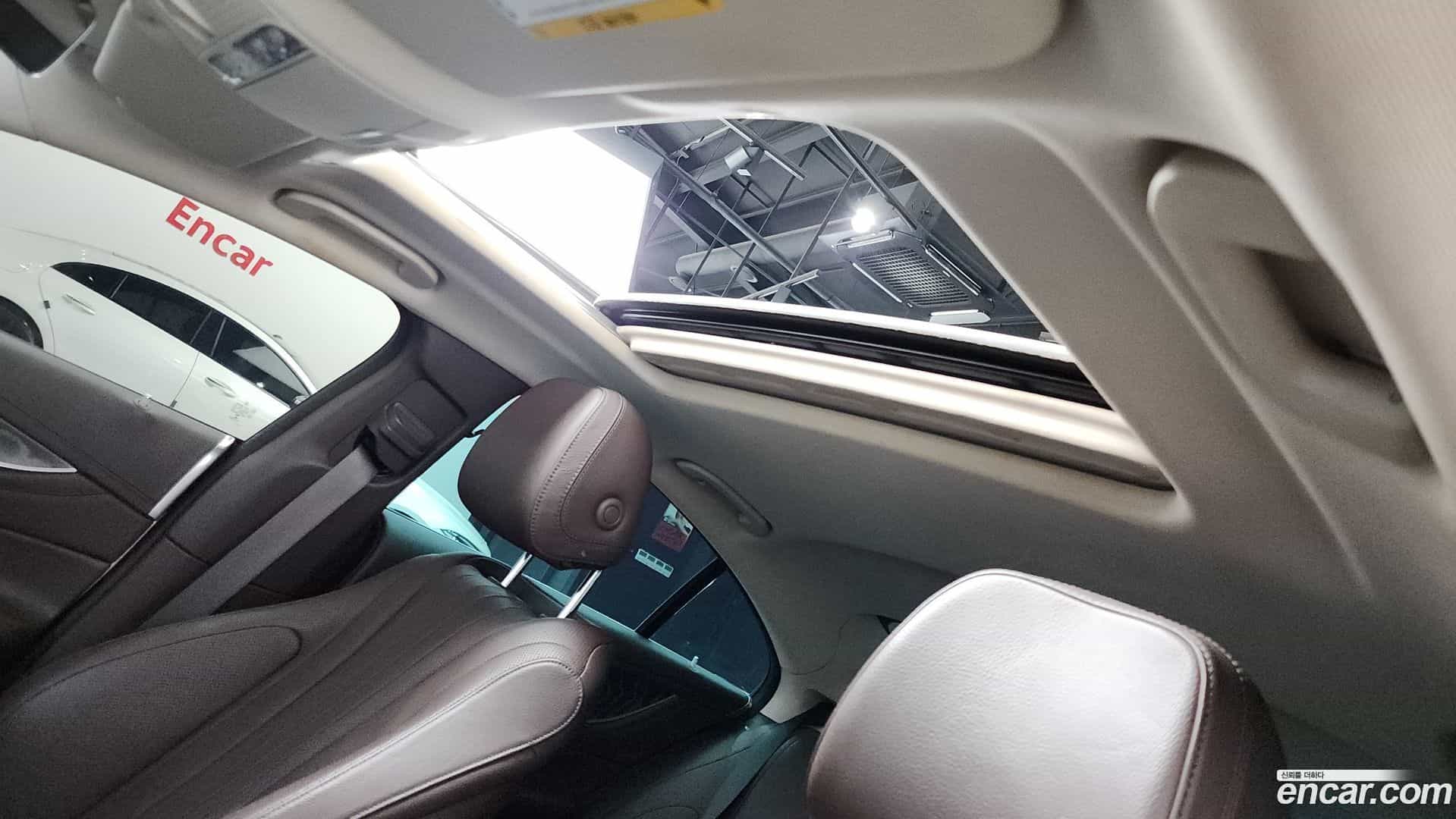CLS-Class Mercedes-Benz 2019.5-OPTION-019