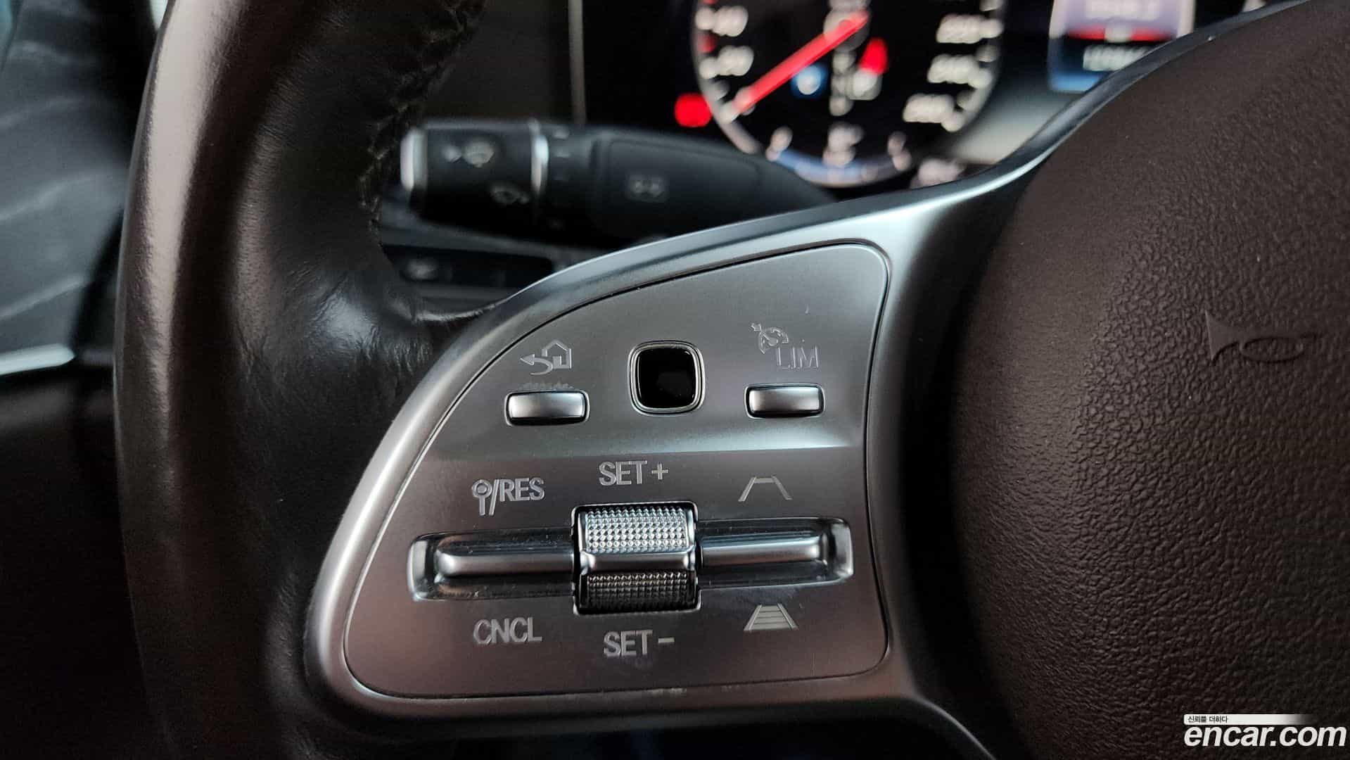 CLS-Class Mercedes-Benz 2019.5-OPTION-021