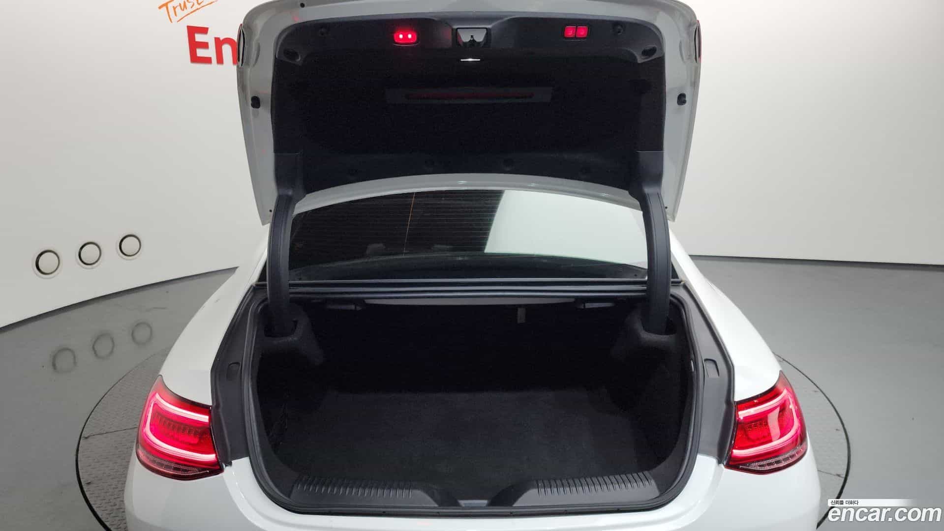 CLS-Class Mercedes-Benz 2019.5-OPTION-023