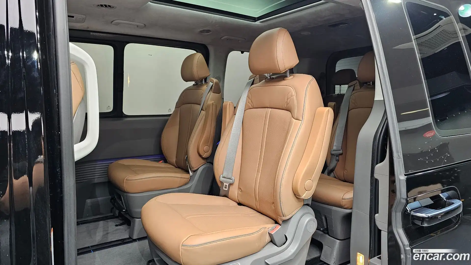 Staria Hyundai 2025.6-OPTION-015