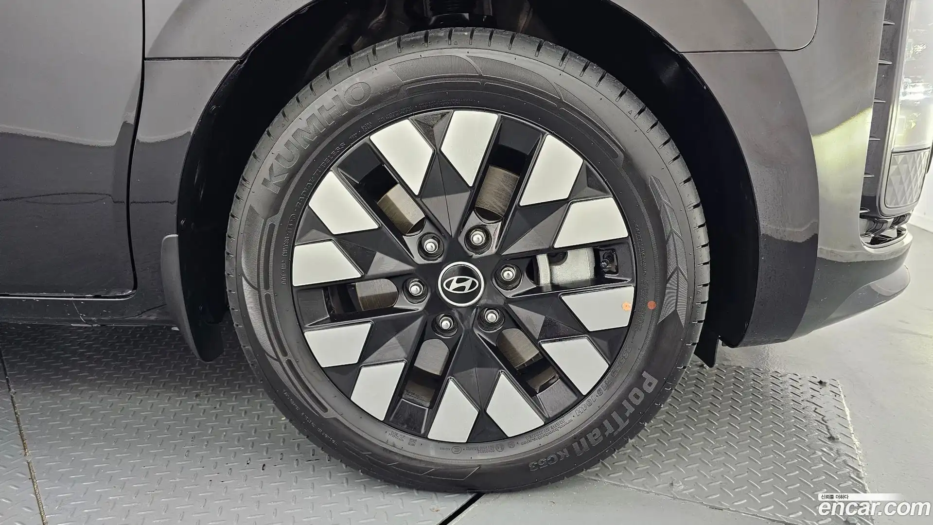 Staria Hyundai 2025.6-OUTER-031