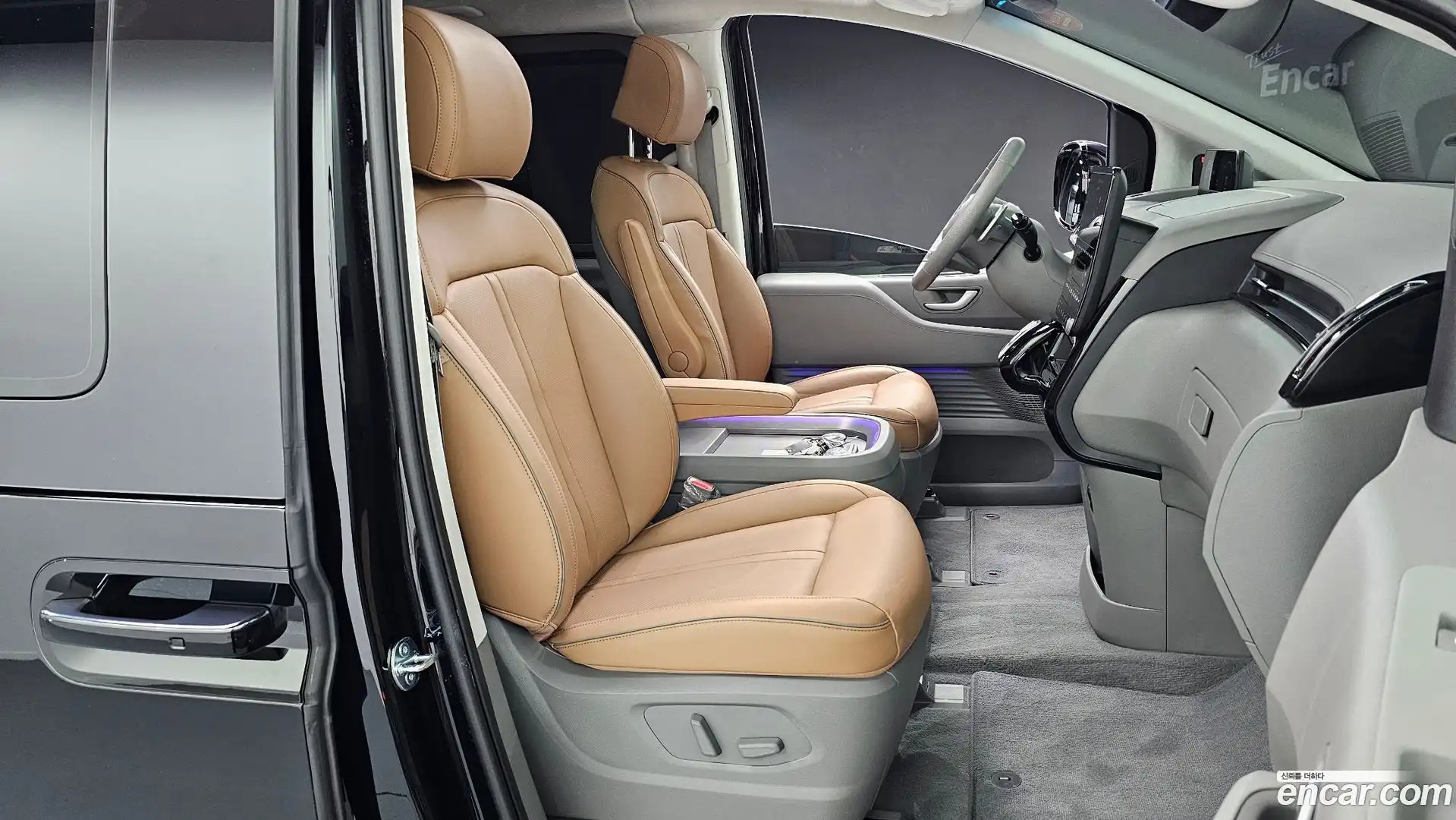 Staria Hyundai 2025.6-INNER-036