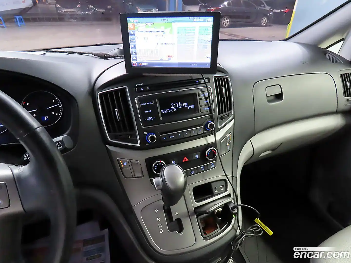 Starex Hyundai 2017.2-OPTION-015