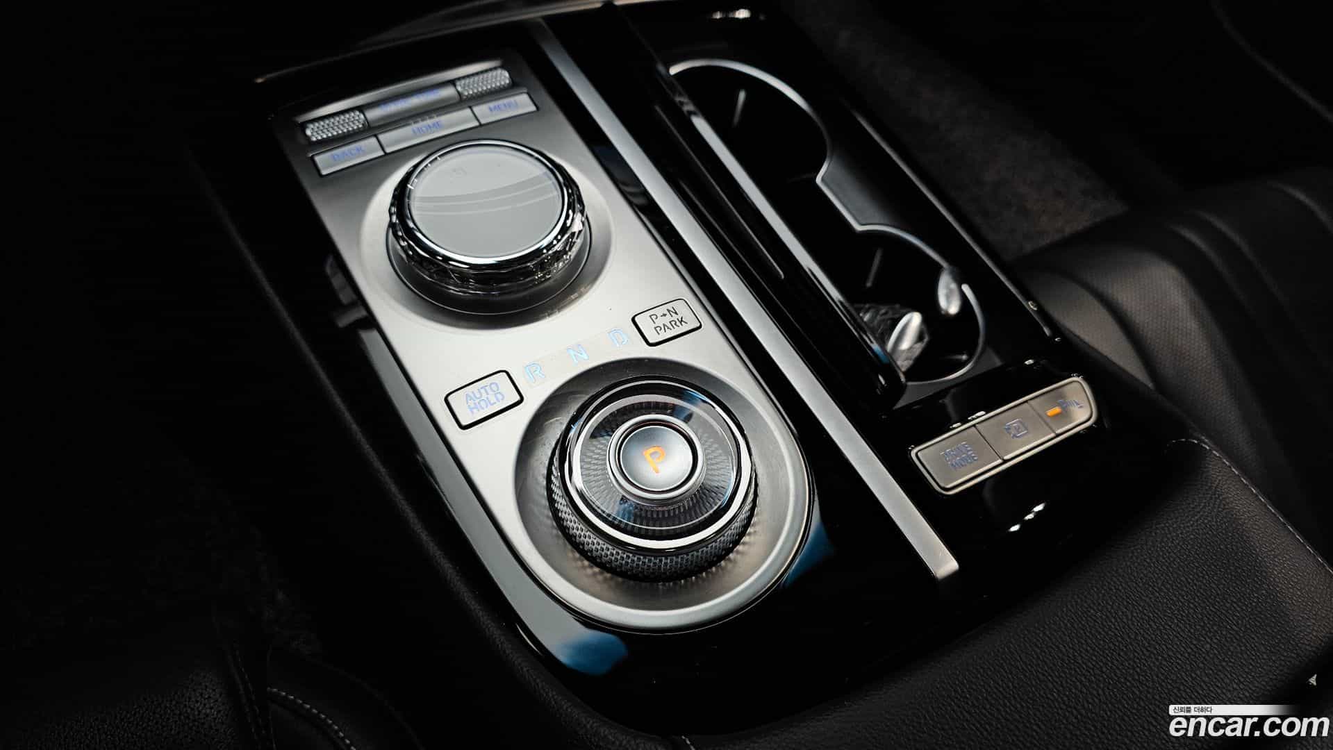 G80 Genesis 2023.1-INNER-009