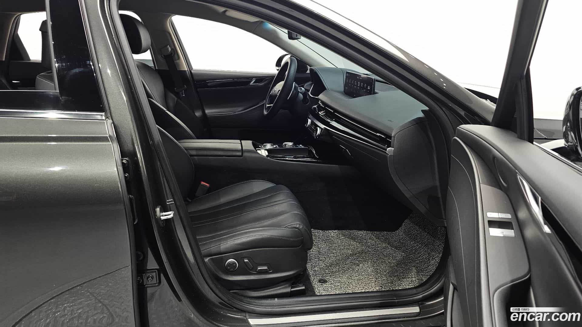 G80 Genesis 2023.1-INNER-036