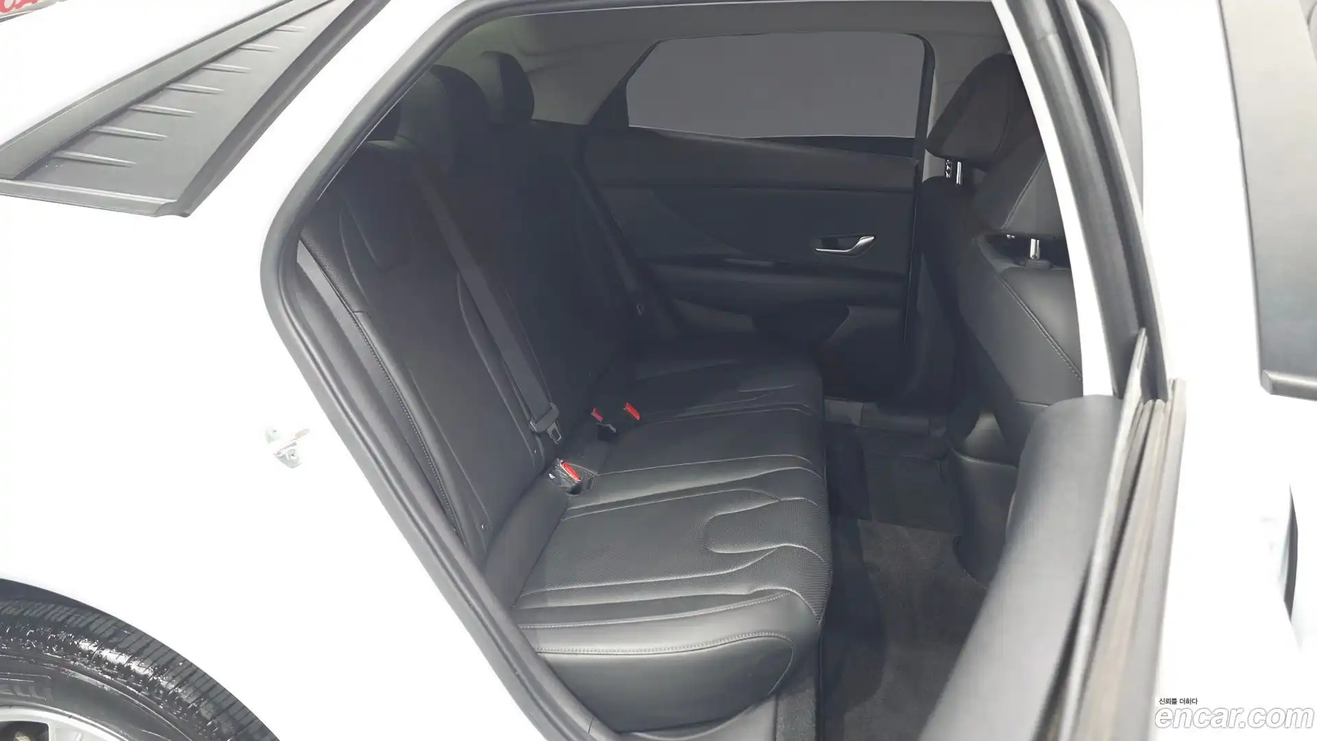 AVANTE Hyundai 2020.5-OPTION-015