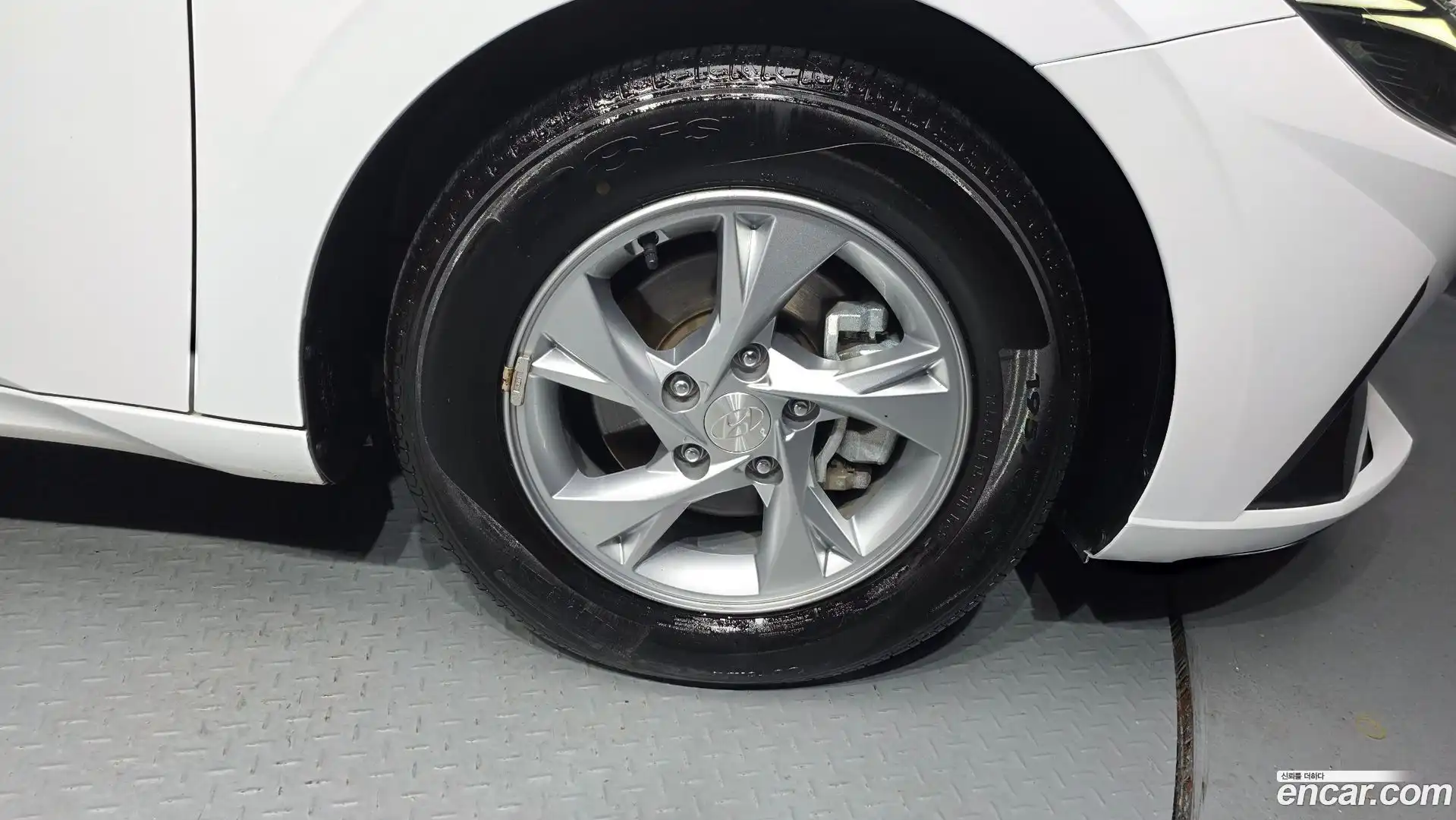 AVANTE Hyundai 2020.5-OUTER-031