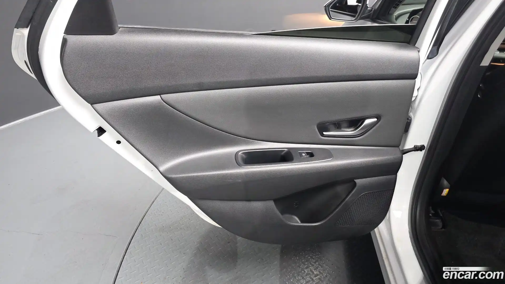 AVANTE Hyundai 2020.5-INNER-035