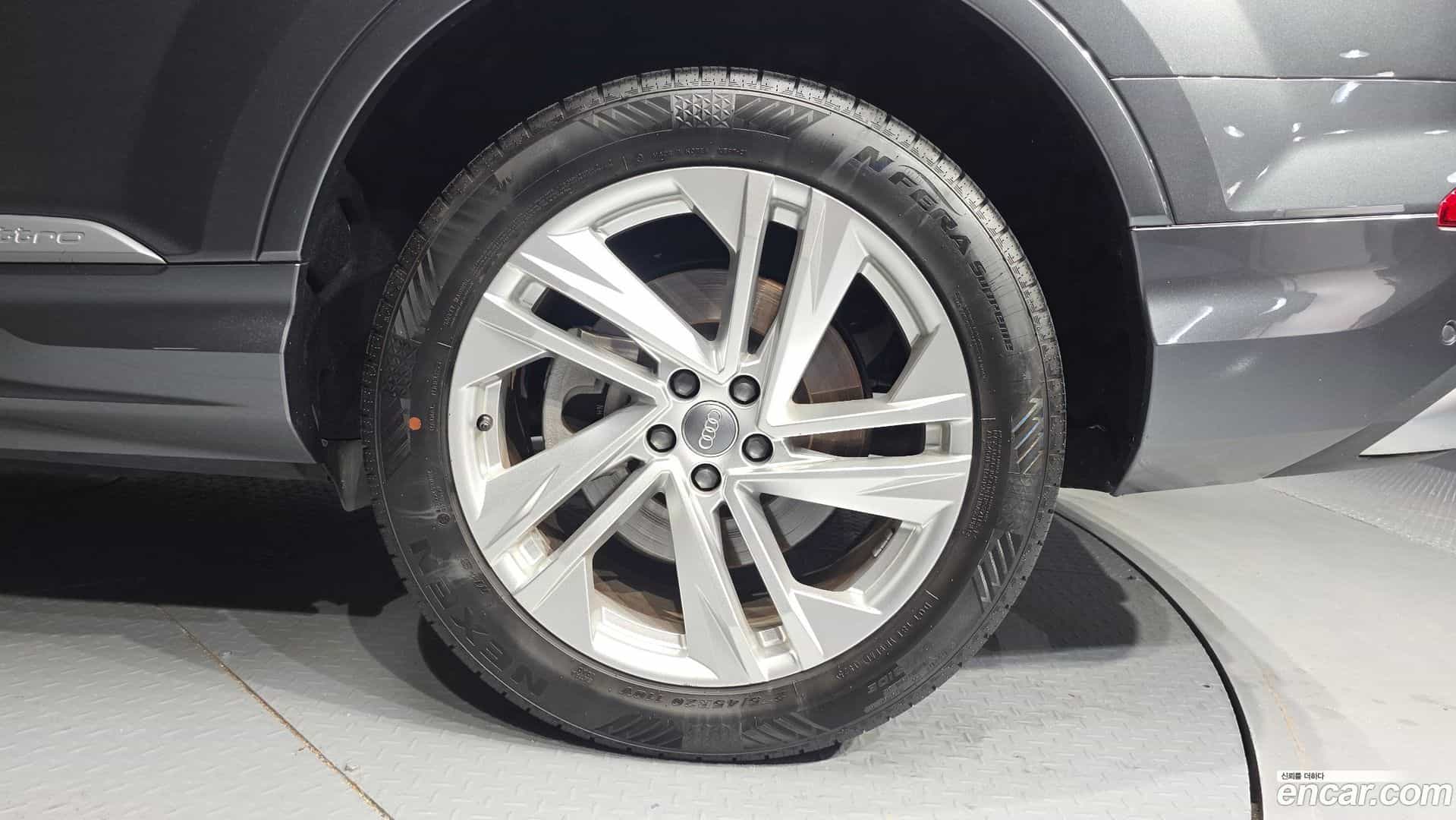 Q7 Audi 2021.7-OUTER-005