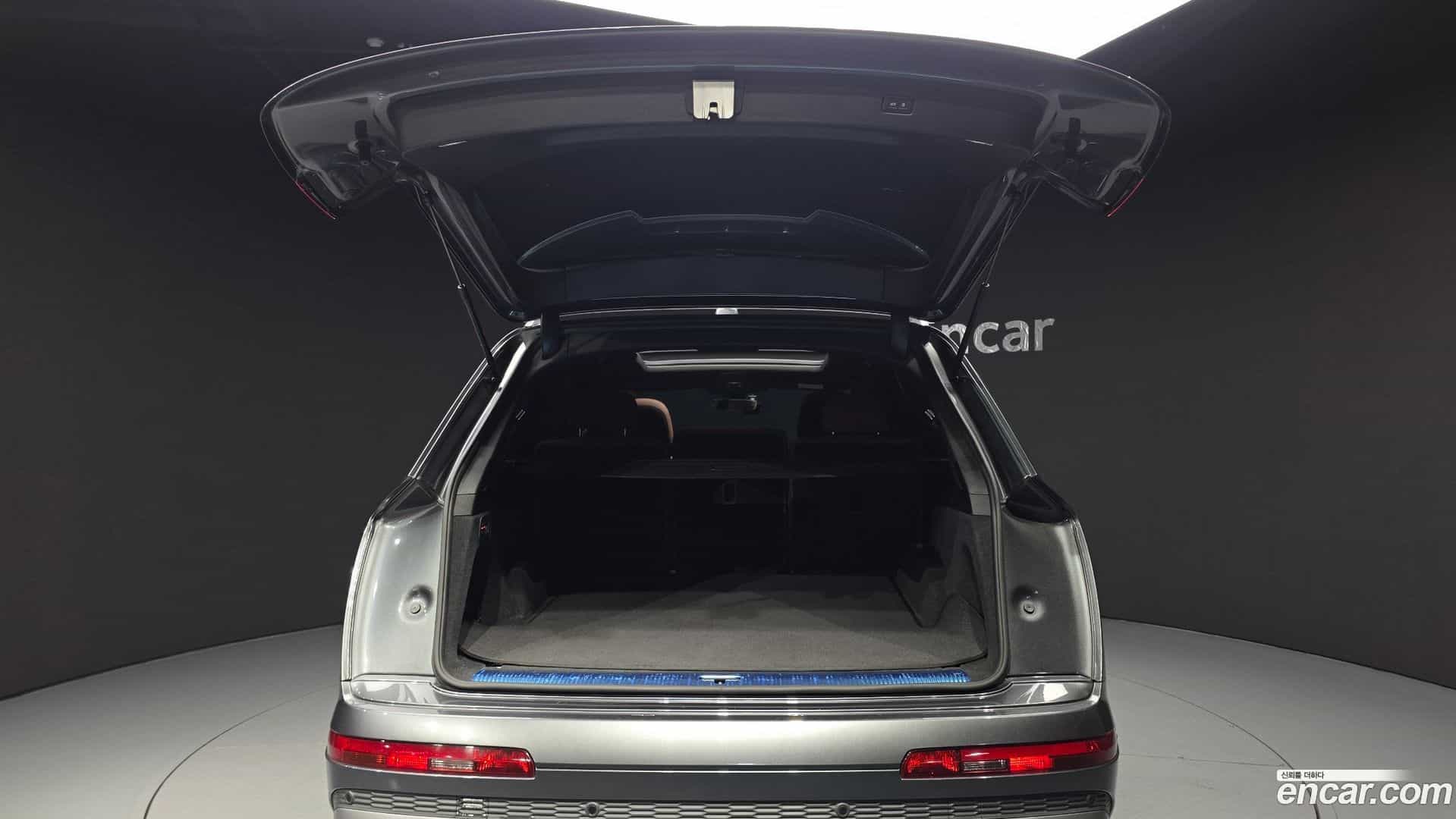 Q7 Audi 2021.7-OPTION-024