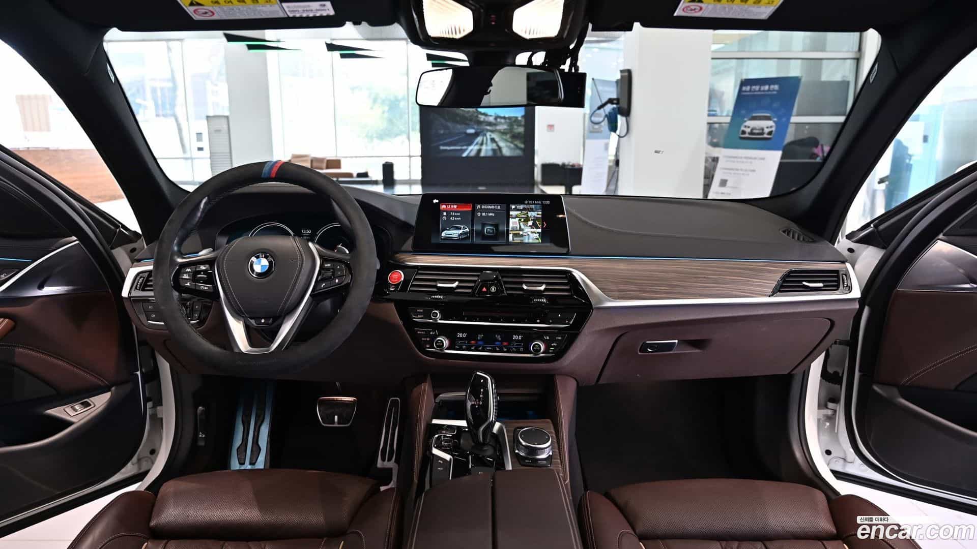 5-Series BMW 2017.11-INNER-008