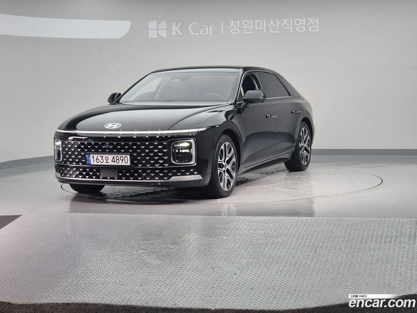 Main__Slider__Photo:Grandeur Hyundai 2024.4-0