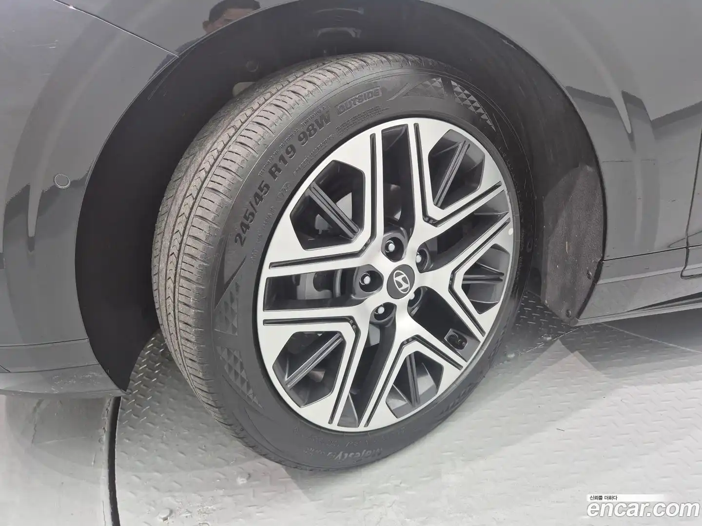 Grandeur Hyundai 2024.4-OPTION-023