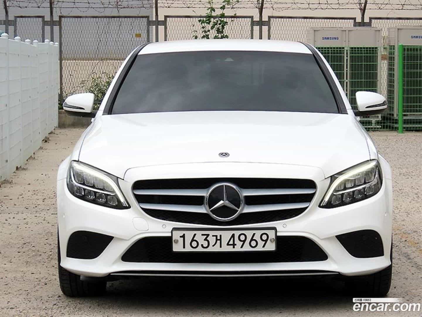 C-Class Mercedes-Benz 2020.4-OUTER-001