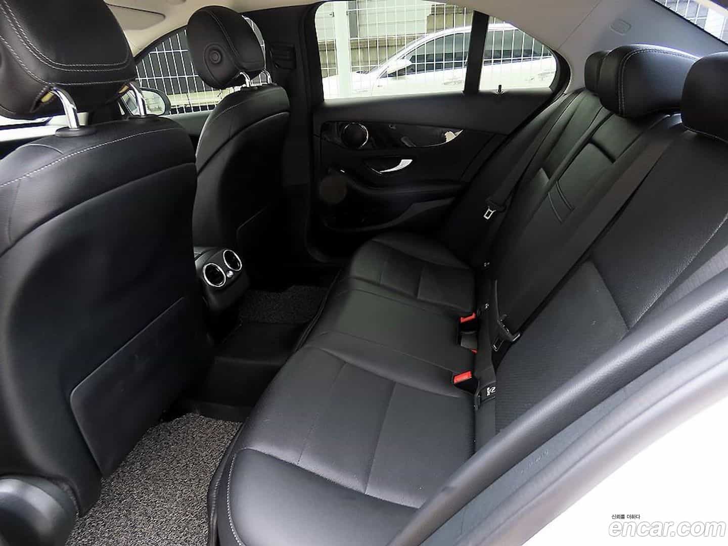 C-Class Mercedes-Benz 2020.4-OUTER-006