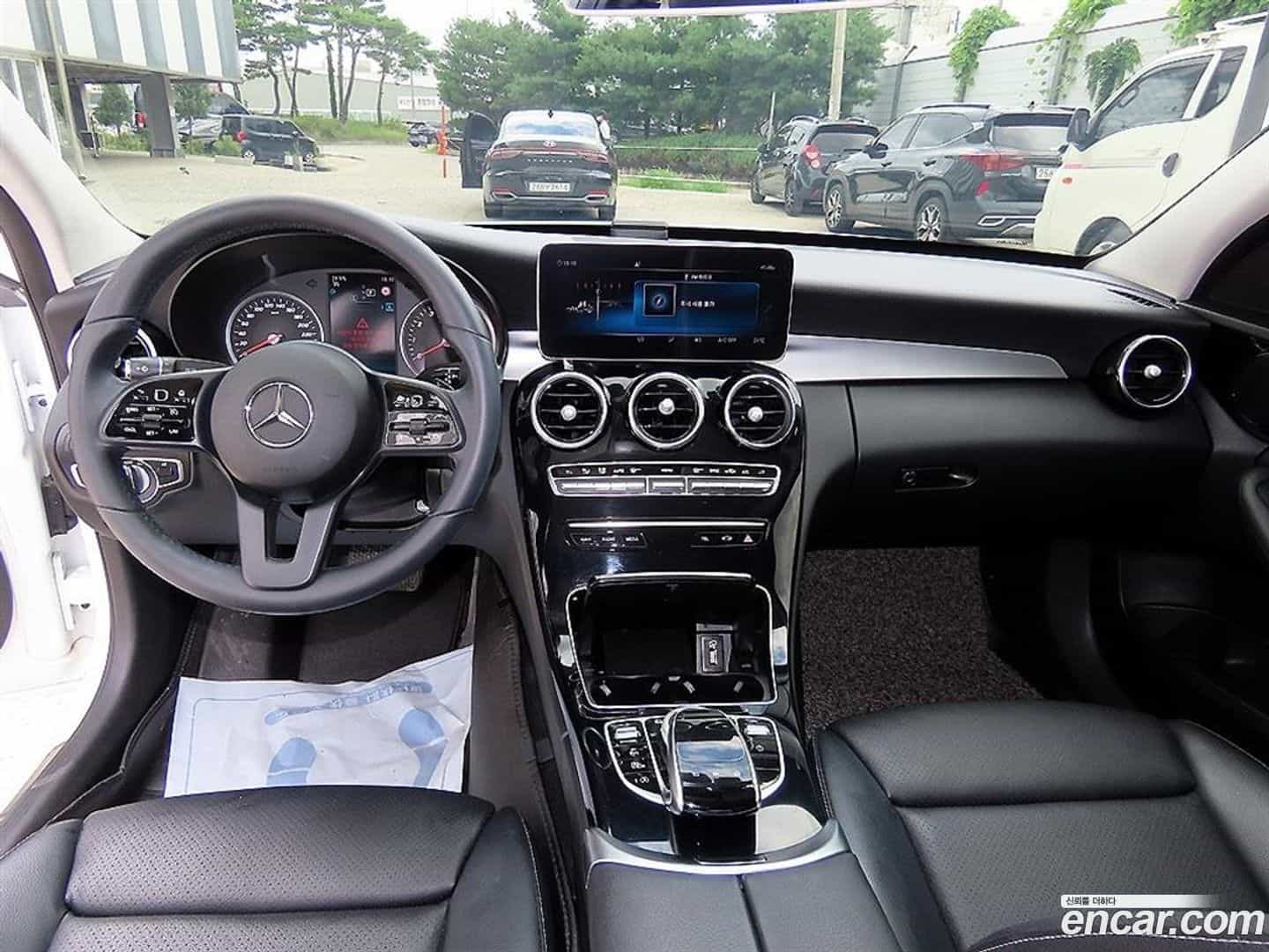 C-Class Mercedes-Benz 2020.4-INNER-007