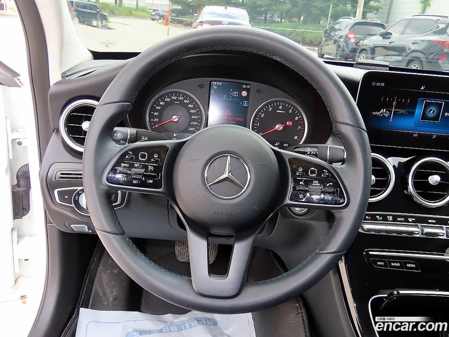 C-Class Mercedes-Benz 2020.4-INNER-008