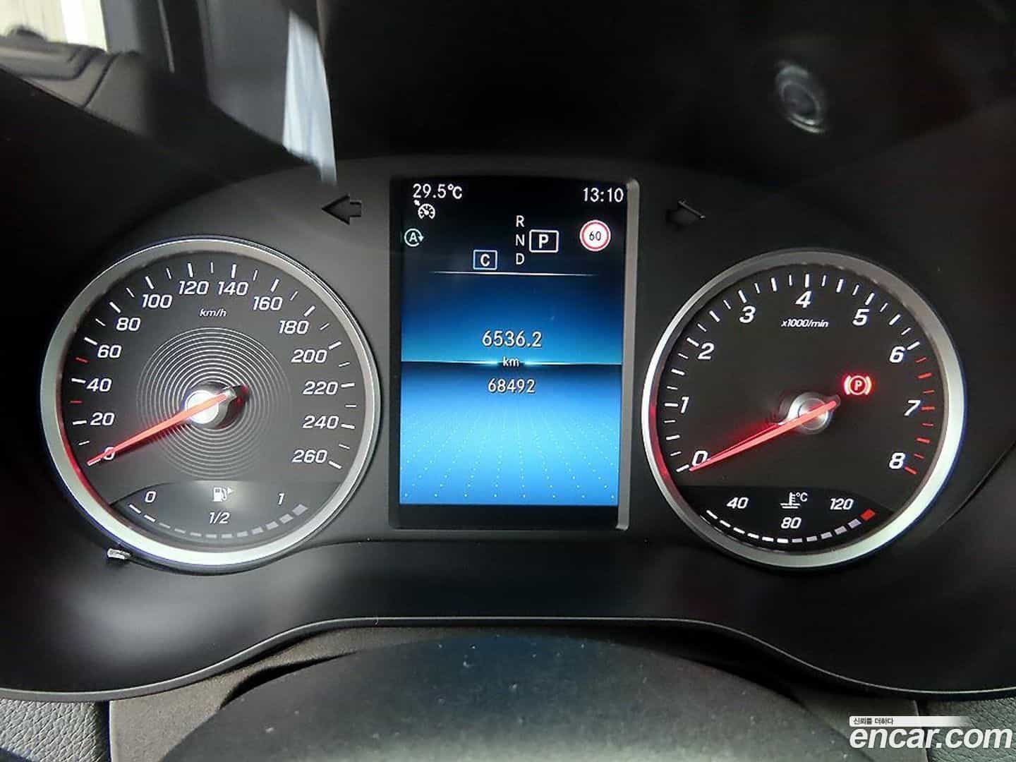 C-Class Mercedes-Benz 2020.4-INNER-009