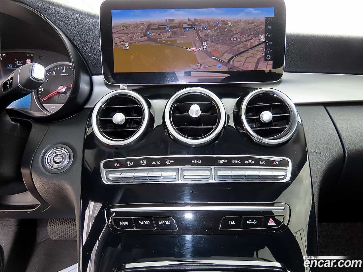 C-Class Mercedes-Benz 2020.4-OPTION-017