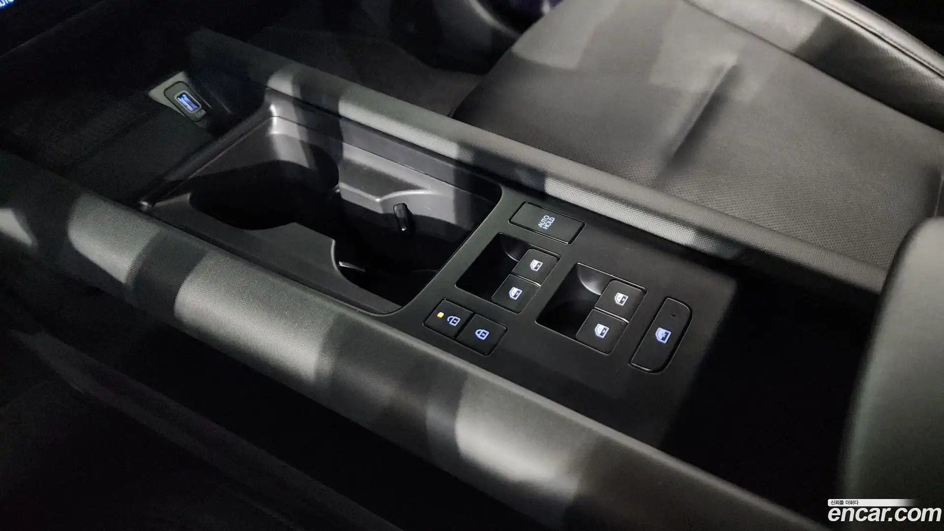 Ioniq6 Hyundai 2023.11-OPTION-042