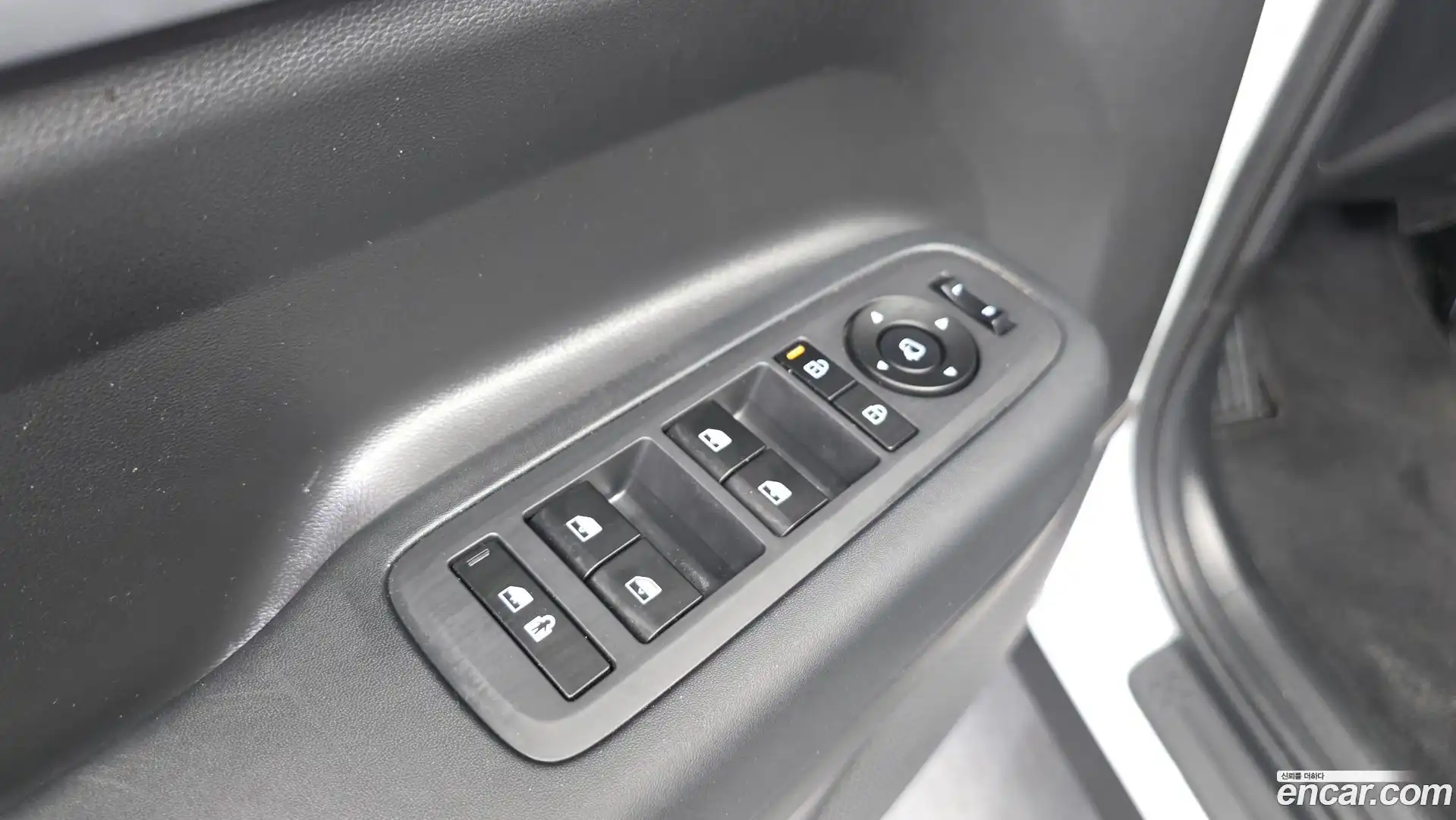 Santafe Hyundai 2024.2-OPTION-040