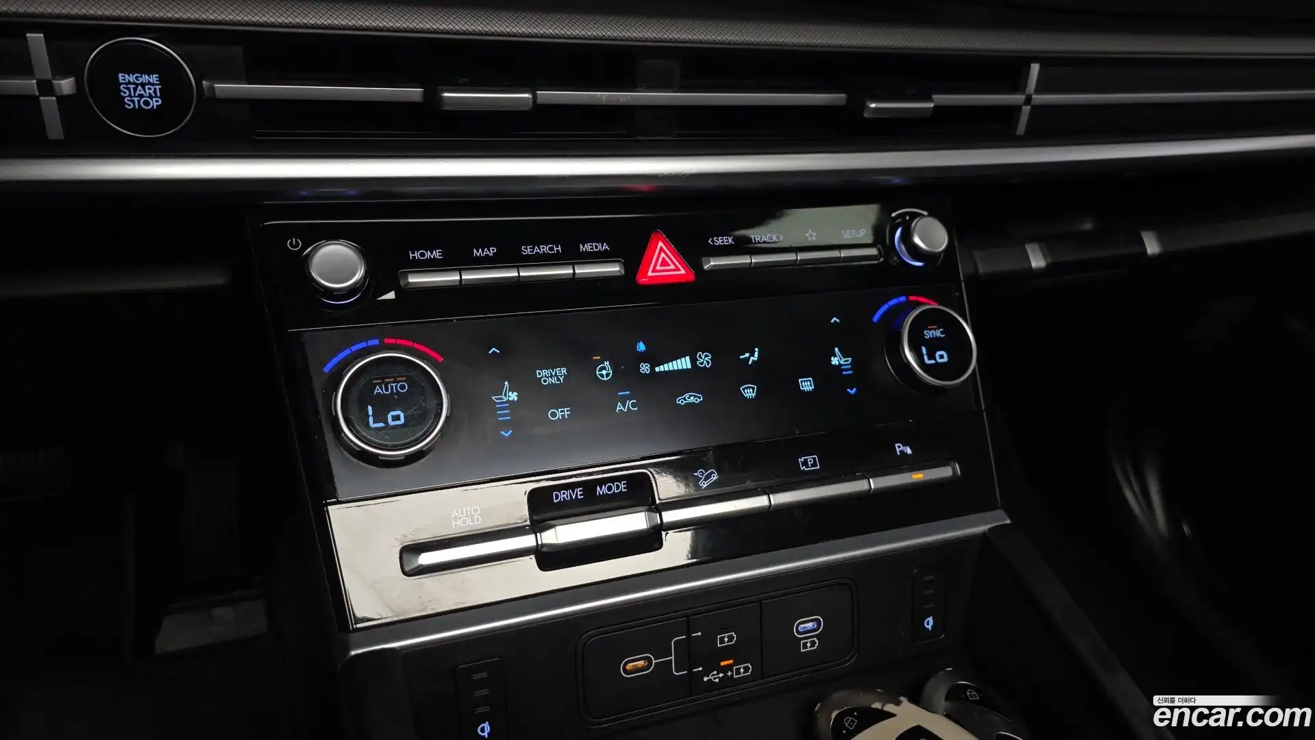 Santafe Hyundai 2024.2-OPTION-044