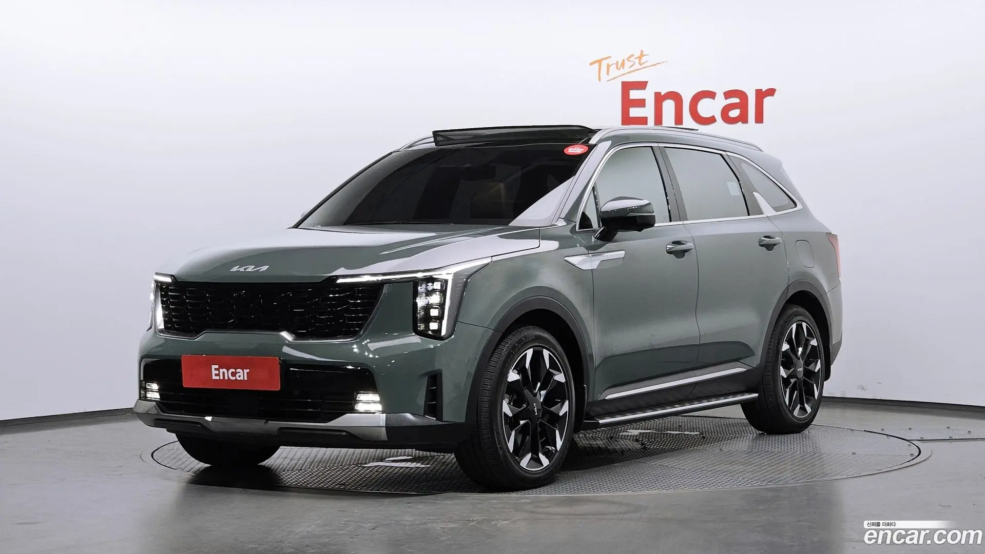 Main__Slider__Photo:Sorento Kia 2025.3-0