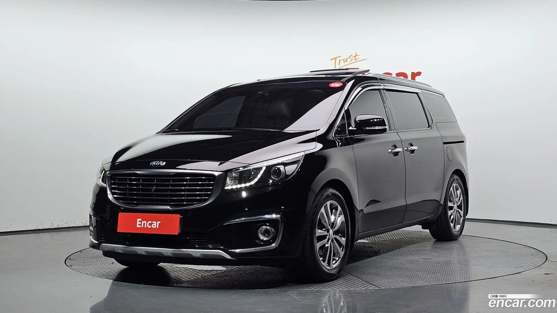 Main__Slider__Photo:Canival Kia 2016.6-0