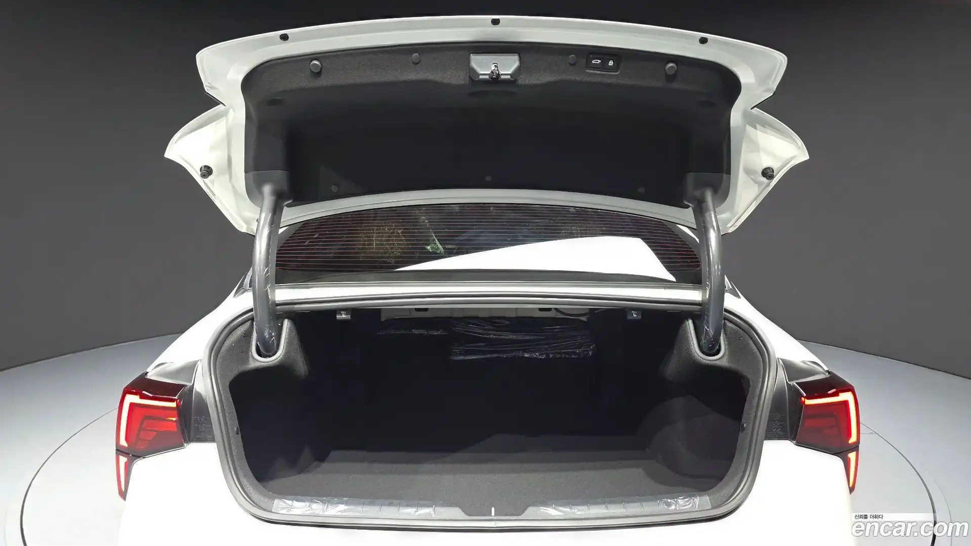 K5 Kia 2026.6-OPTION-023