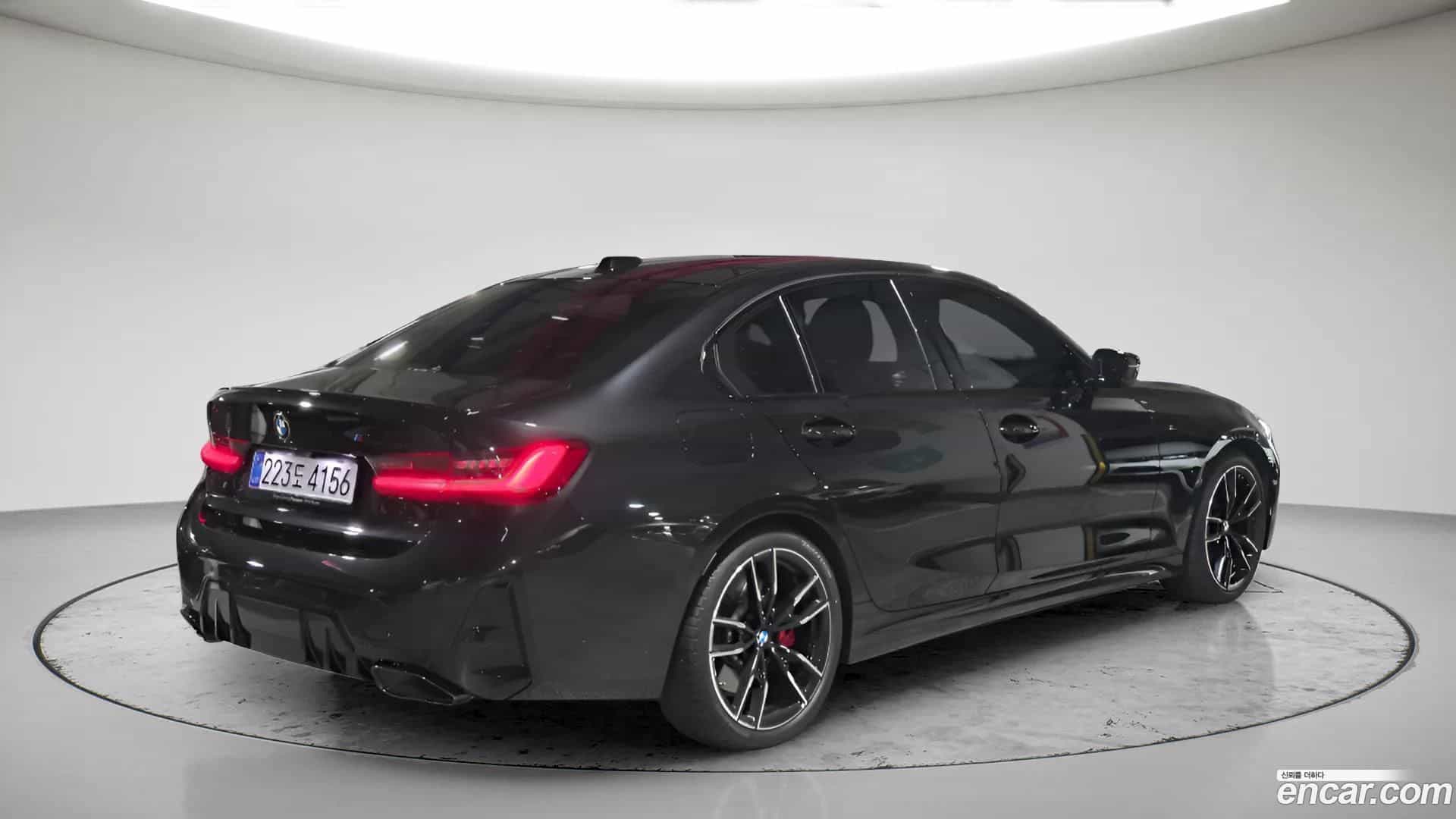 3-Series BMW 2025.9-OUTER-002
