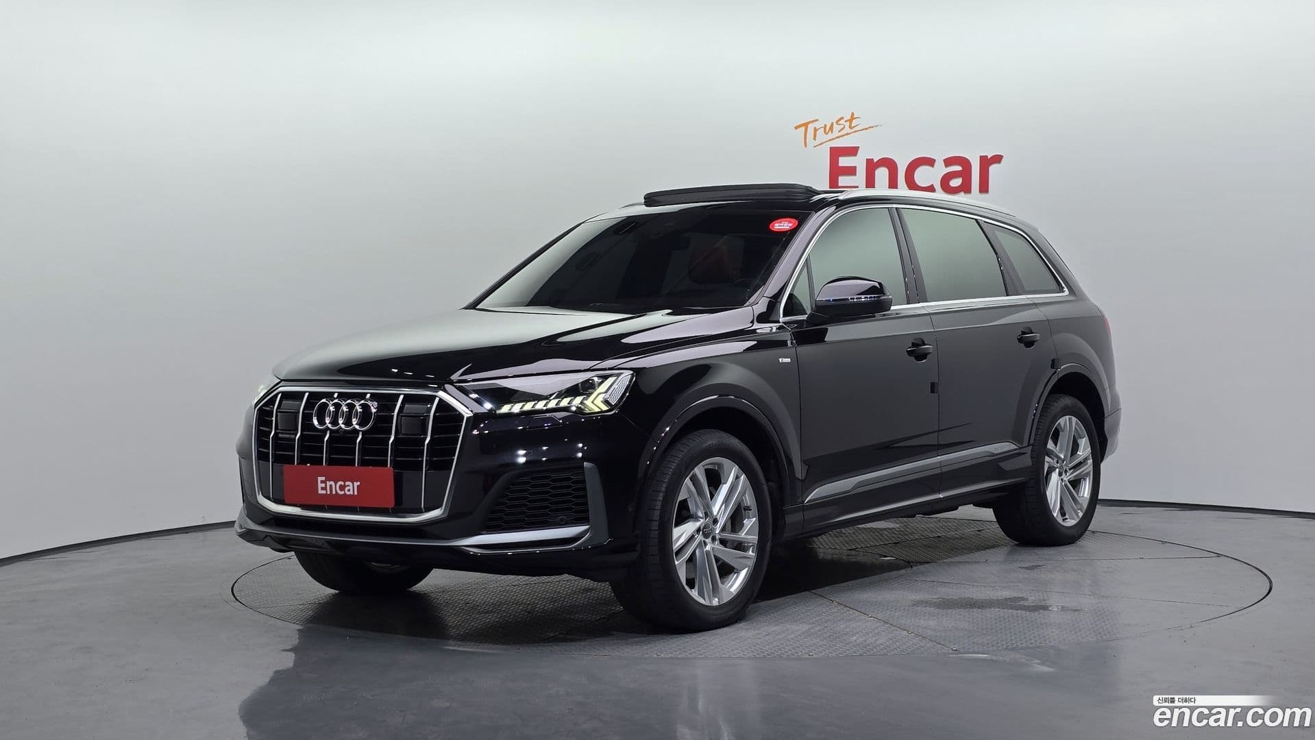Main__Slider__Photo:Q7 Audi 2021.6-0
