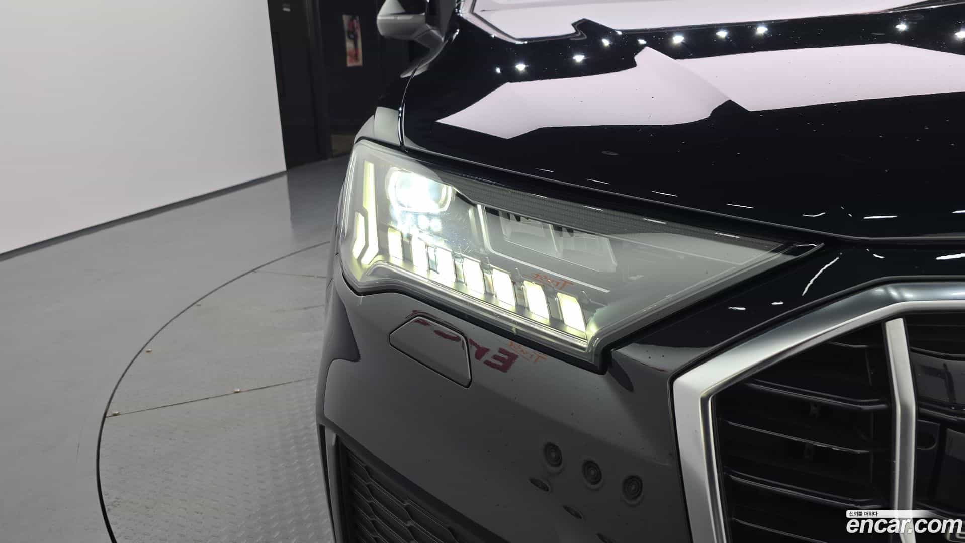 Q7 Audi 2021.6-OUTER-032