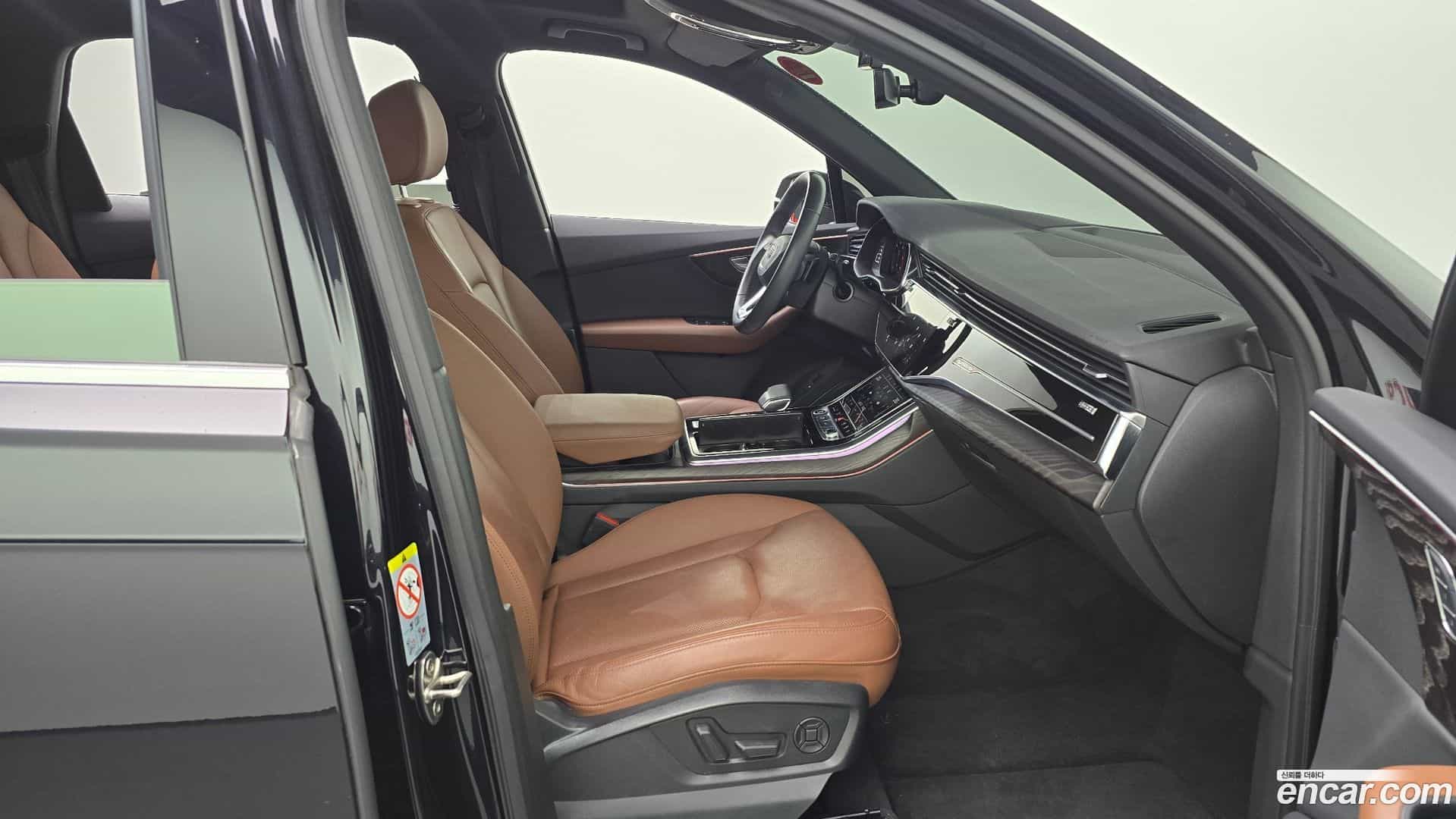 Q7 Audi 2021.6-INNER-036