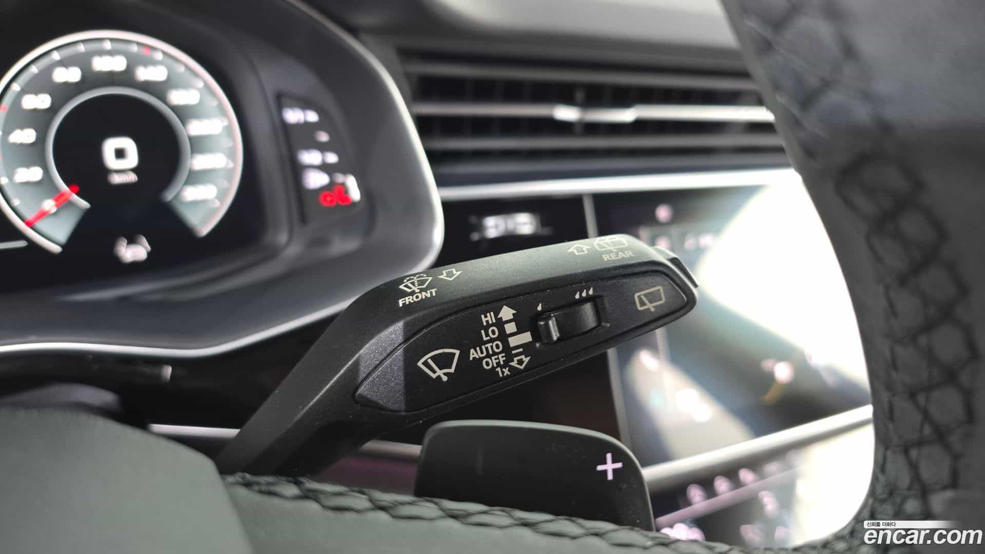 Q7 Audi 2021.6-OPTION-041