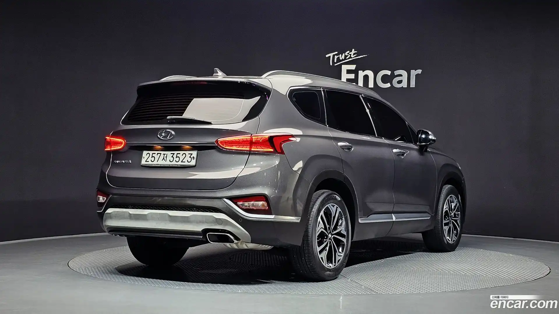 Santafe Hyundai 2019.8-OUTER-002