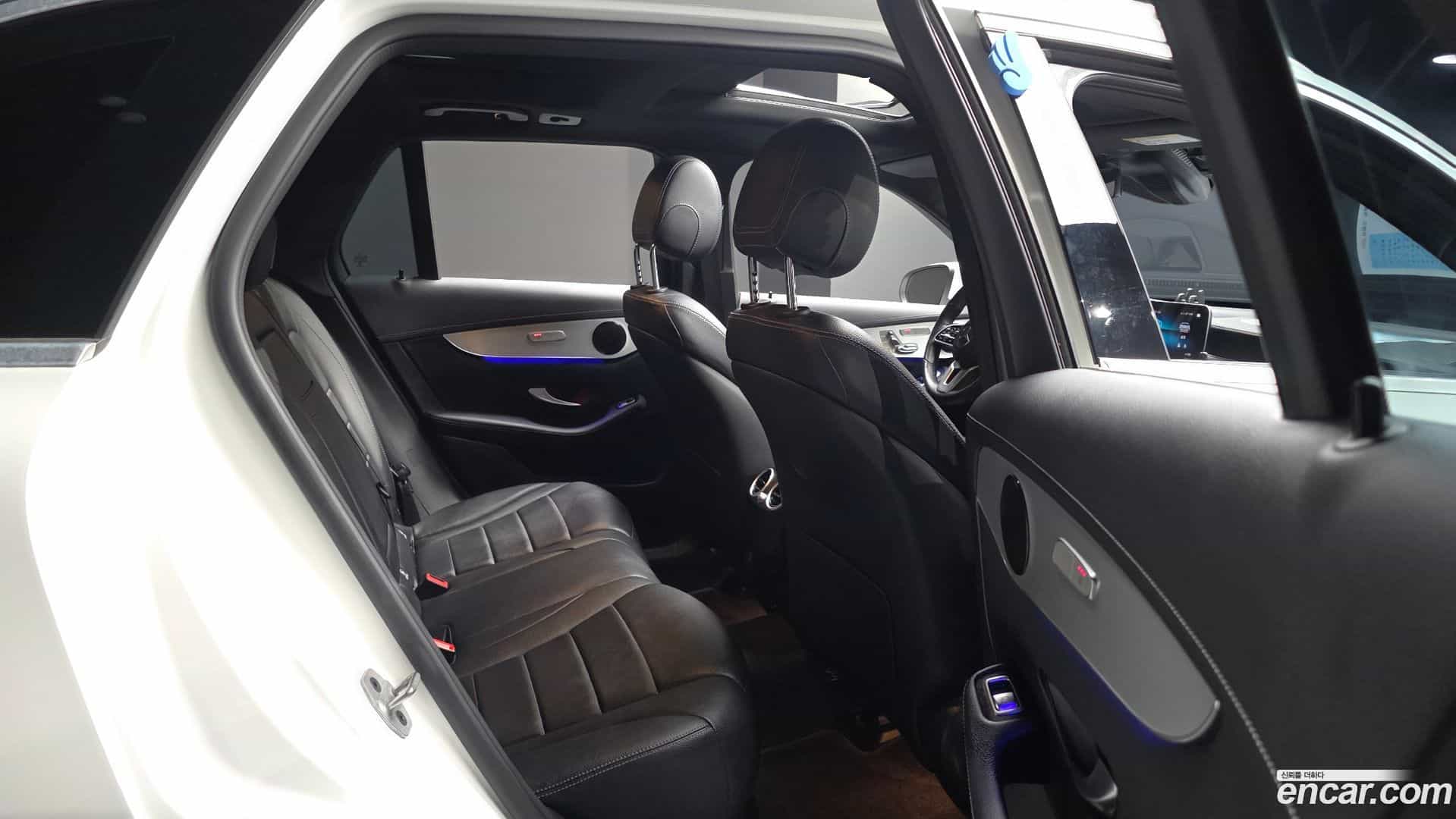 GLC-Class Mercedes-Benz 2021.4-OPTION-015