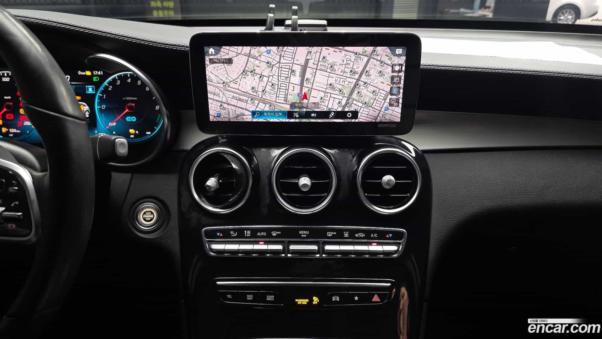 GLC-Class Mercedes-Benz 2021.4-OPTION-018