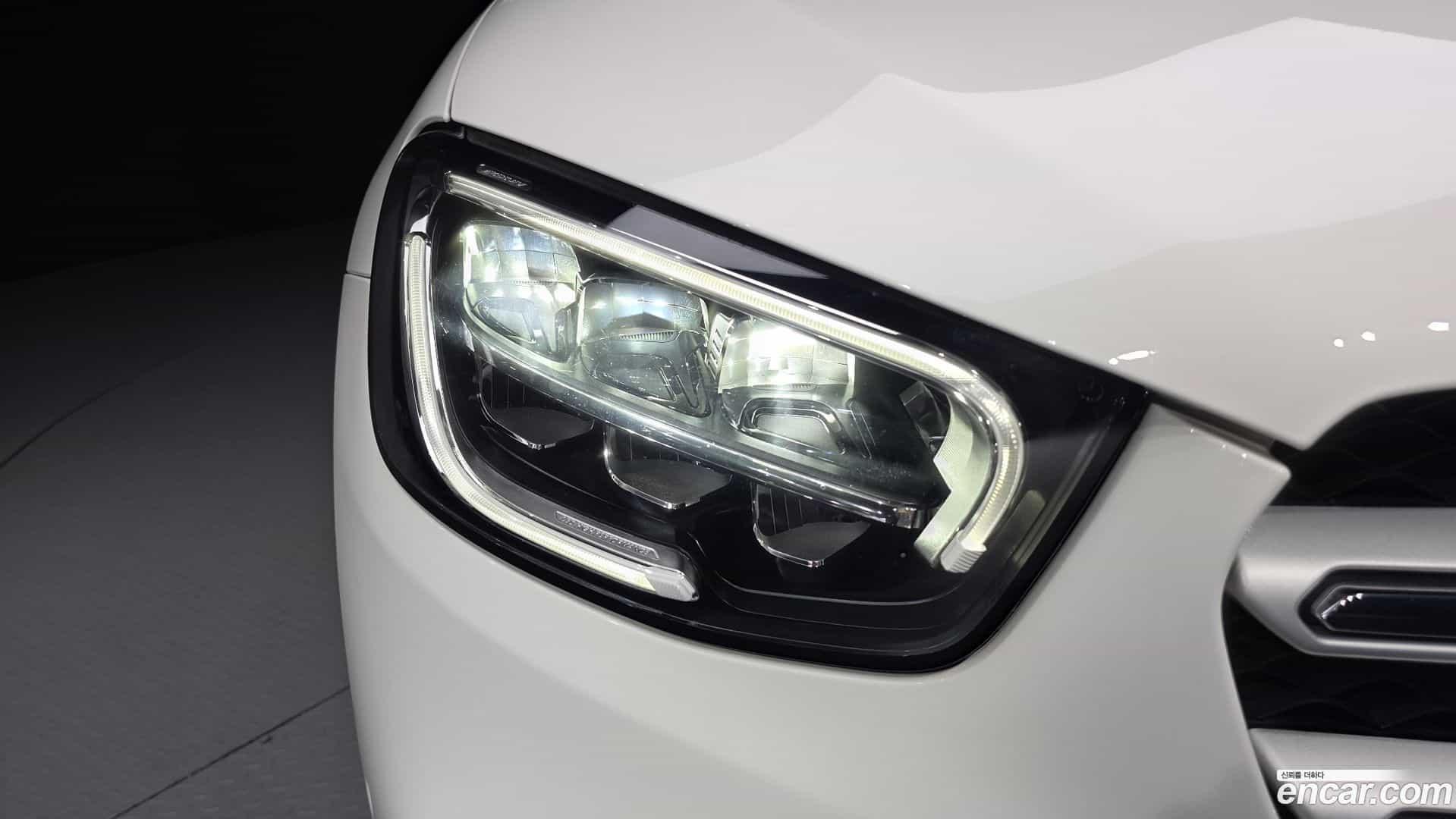 GLC-Class Mercedes-Benz 2021.4-OUTER-032
