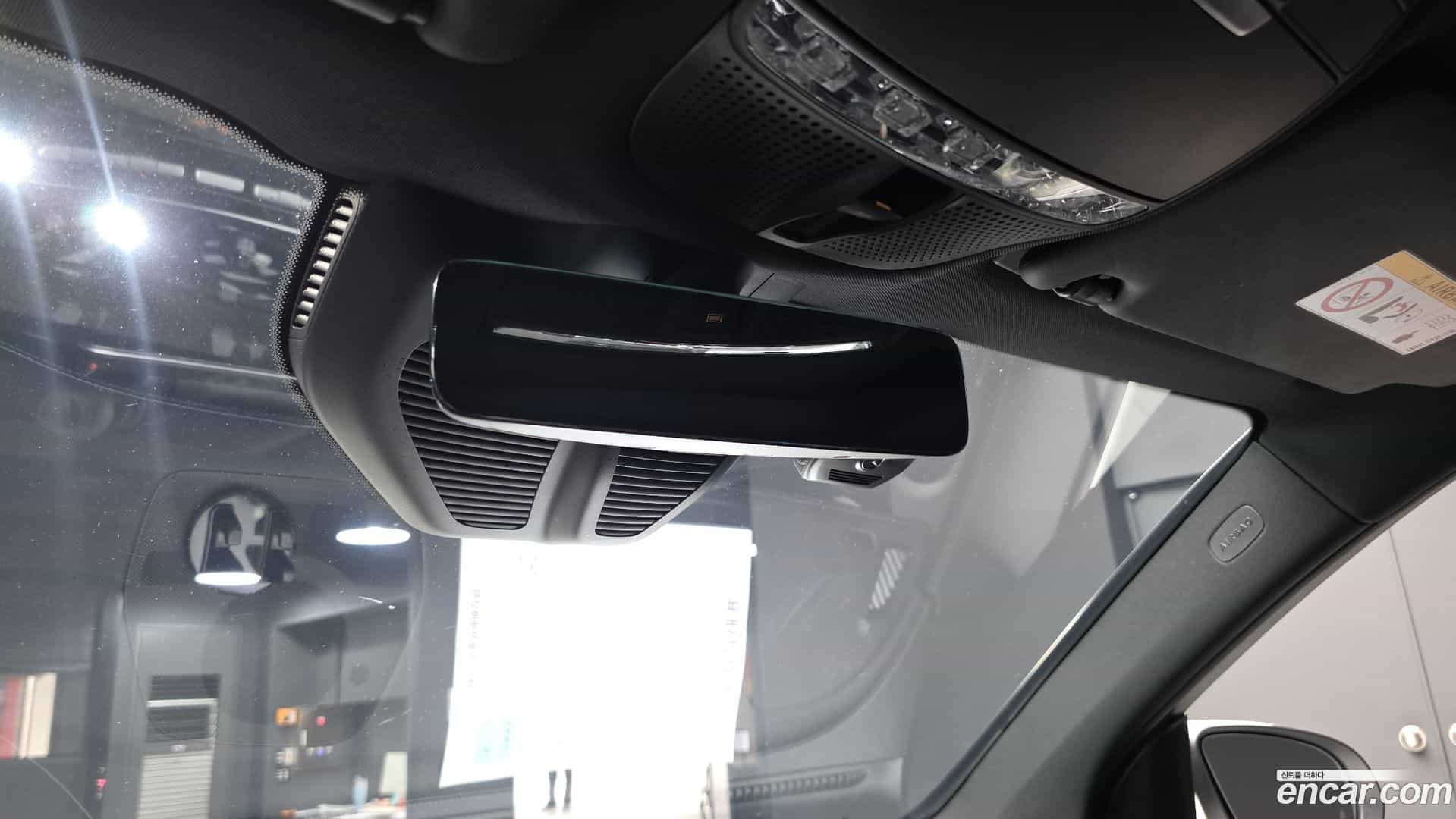 GLC-Class Mercedes-Benz 2021.4-OPTION-044