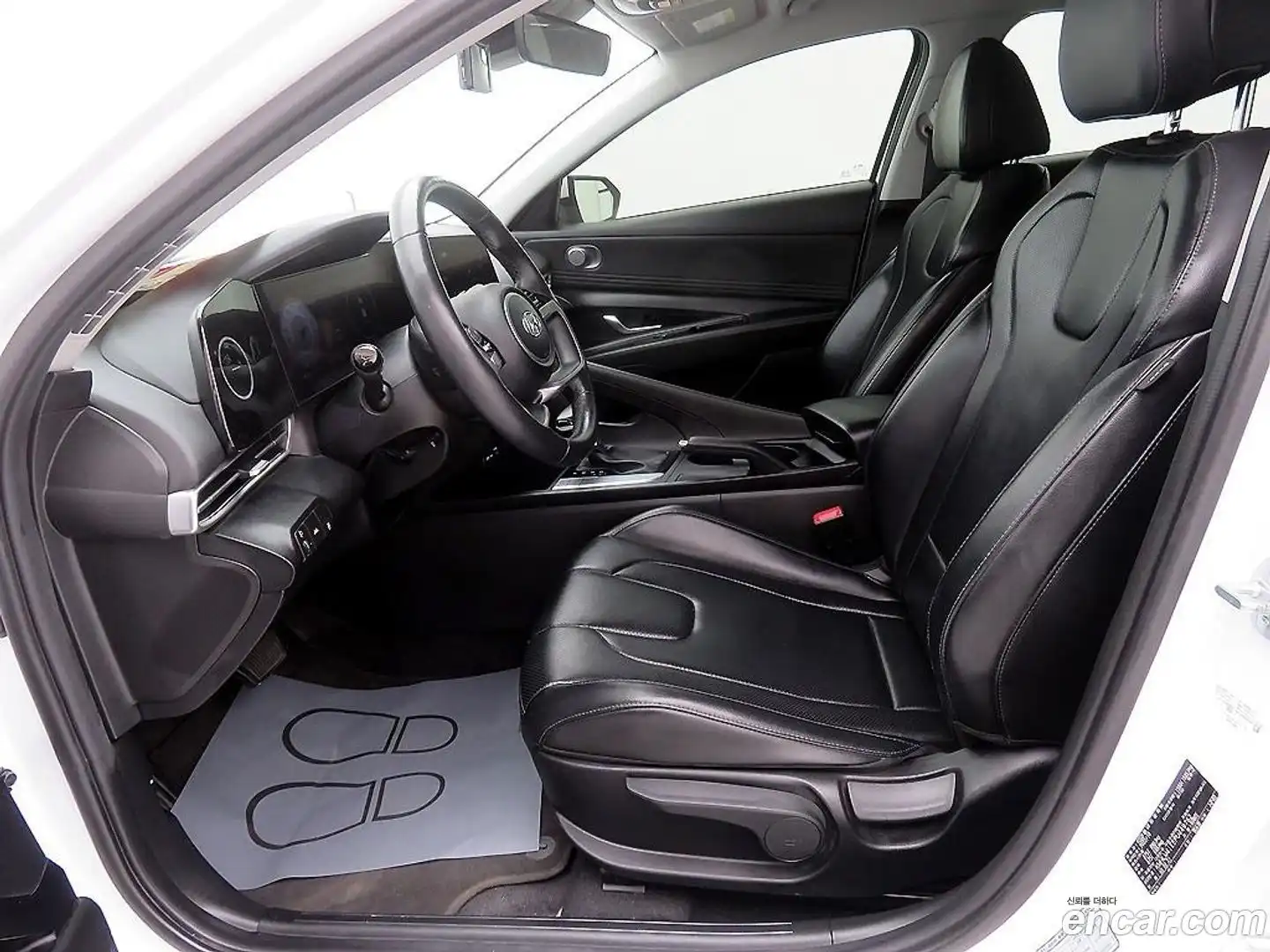 AVANTE Hyundai 2022.3-OPTION-019