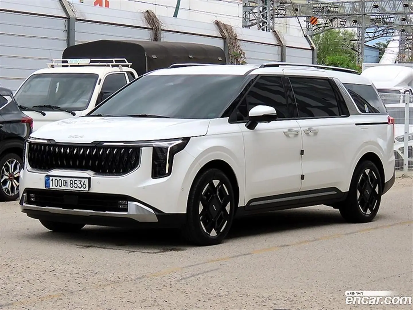 Main__Slider__Photo:Canival Kia 2024.2-0