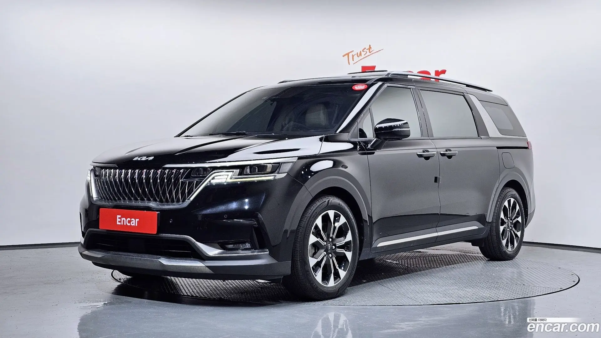 Main__Slider__Photo:Canival Kia 2022.3-0