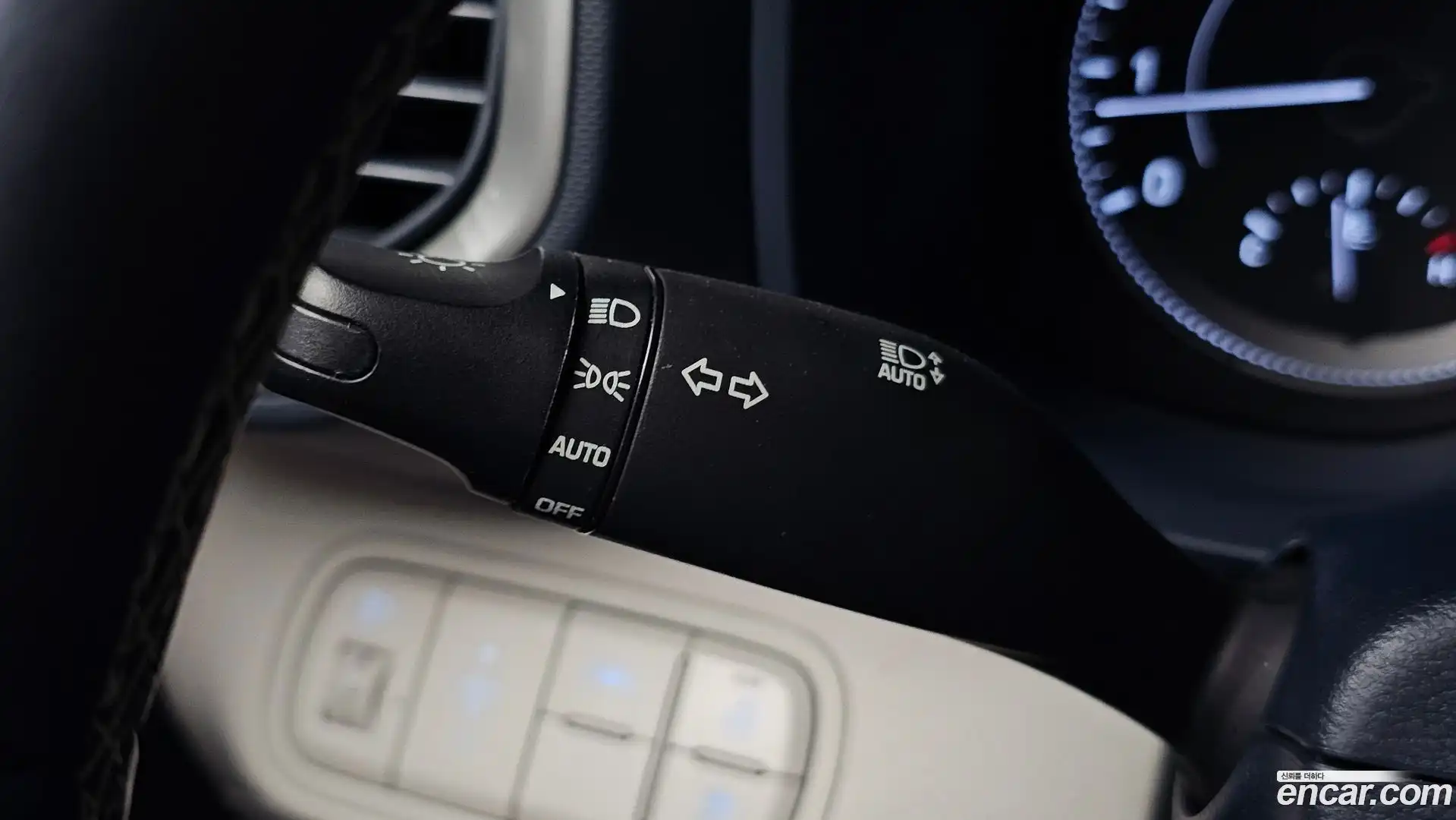 Venue Hyundai 2021.9-OPTION-041